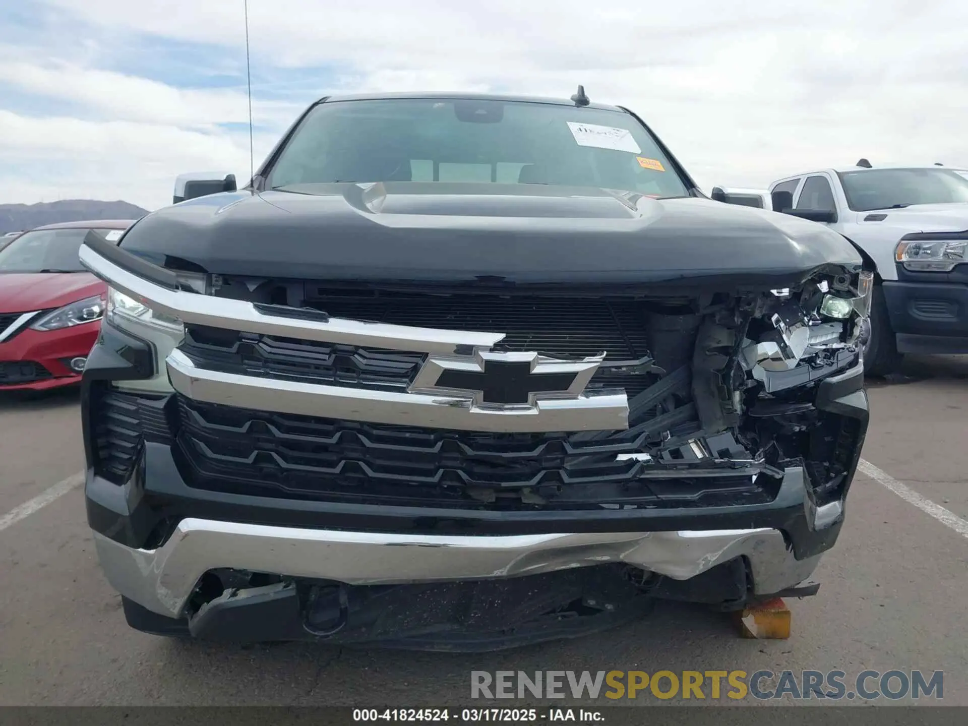 12 Photograph of a damaged car 1GCUDDED6NZ528279 CHEVROLET SILVERADO 1500 2022
