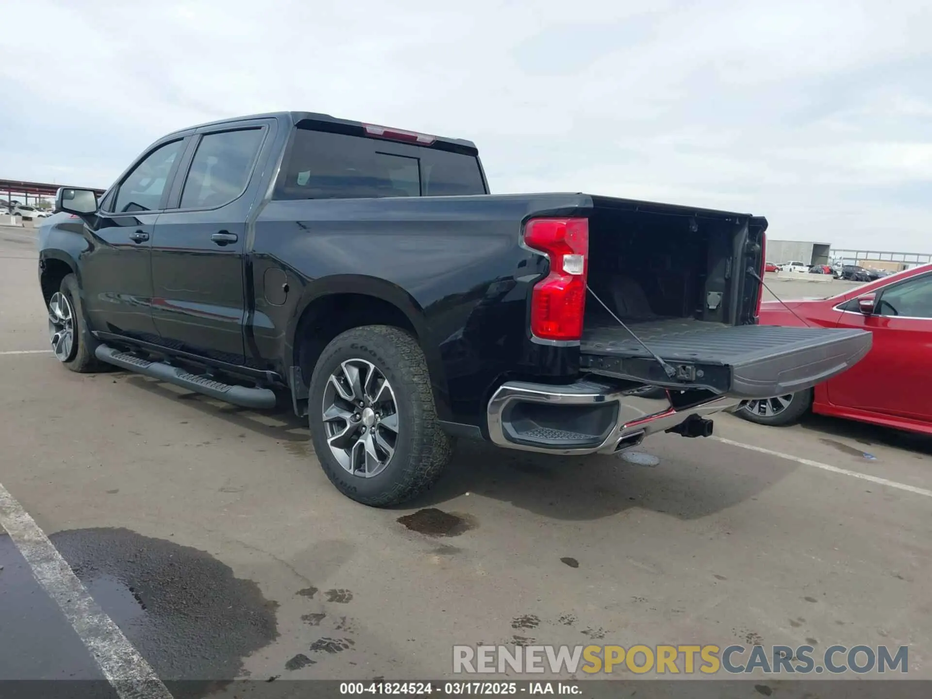 3 Photograph of a damaged car 1GCUDDED6NZ528279 CHEVROLET SILVERADO 1500 2022