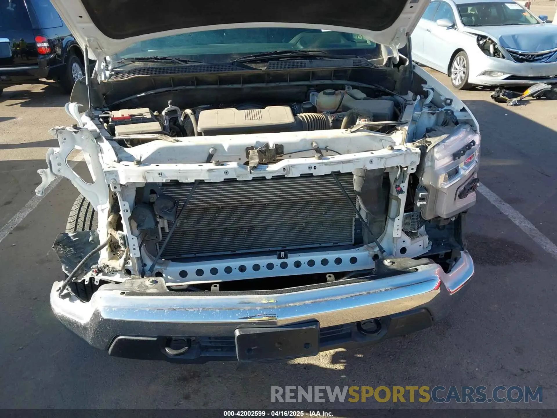 10 Photograph of a damaged car 1GCUDDEDXNZ537566 CHEVROLET SILVERADO 1500 2022
