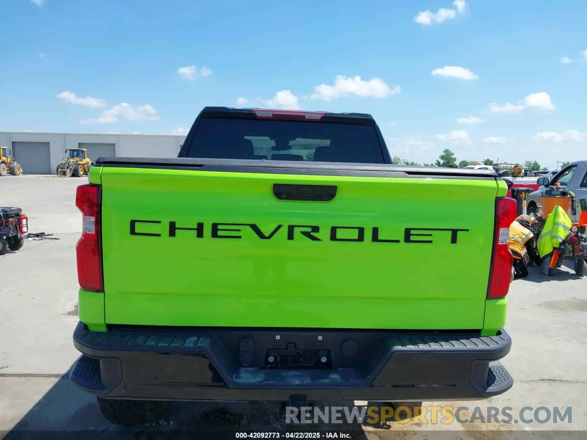 17 Фотография поврежденного автомобиля 1GCUDEED7NZ585337 CHEVROLET SILVERADO 1500 2022