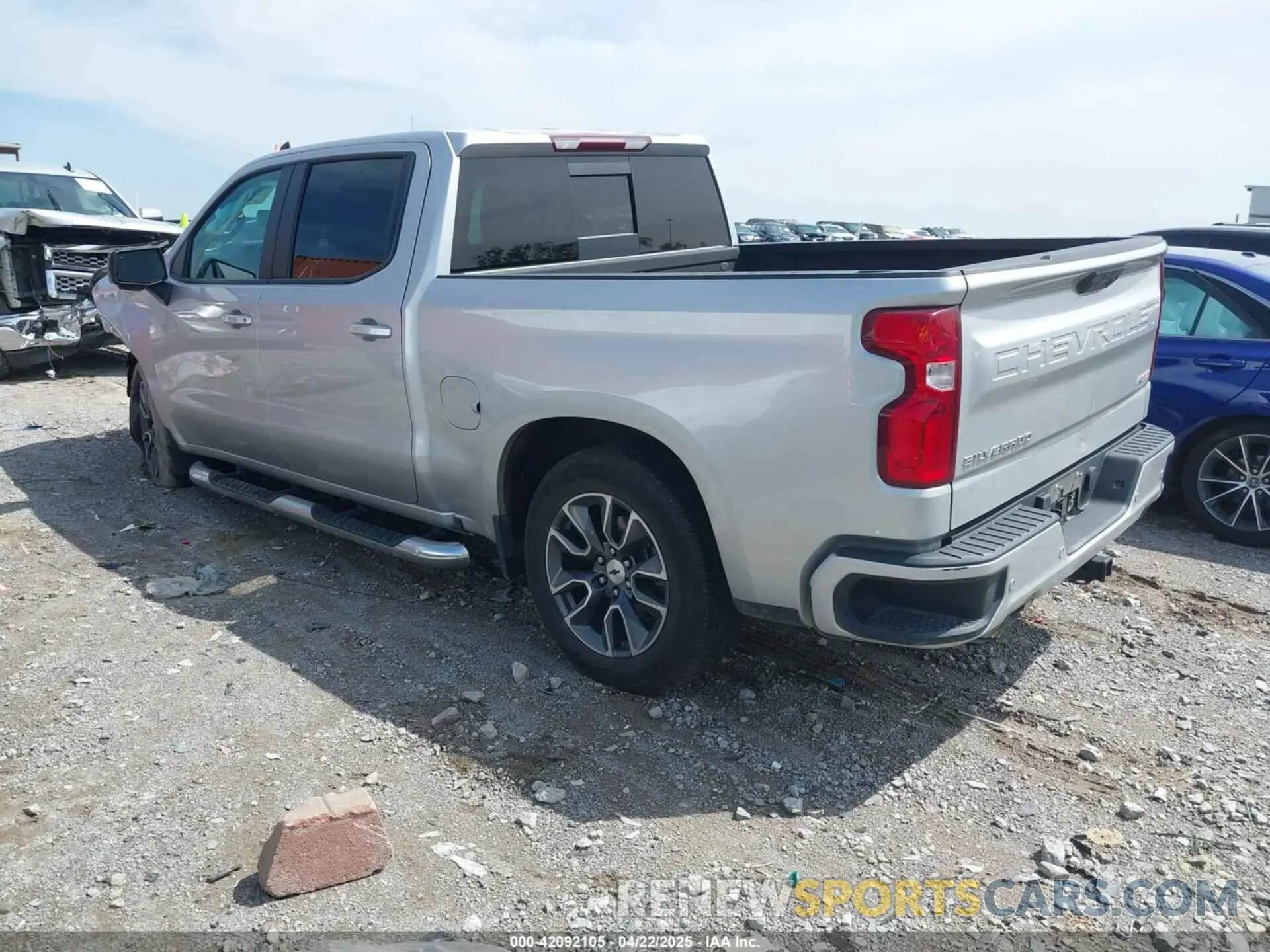 3 Фотография поврежденного автомобиля 1GCUDEED9NZ531800 CHEVROLET SILVERADO 1500 2022