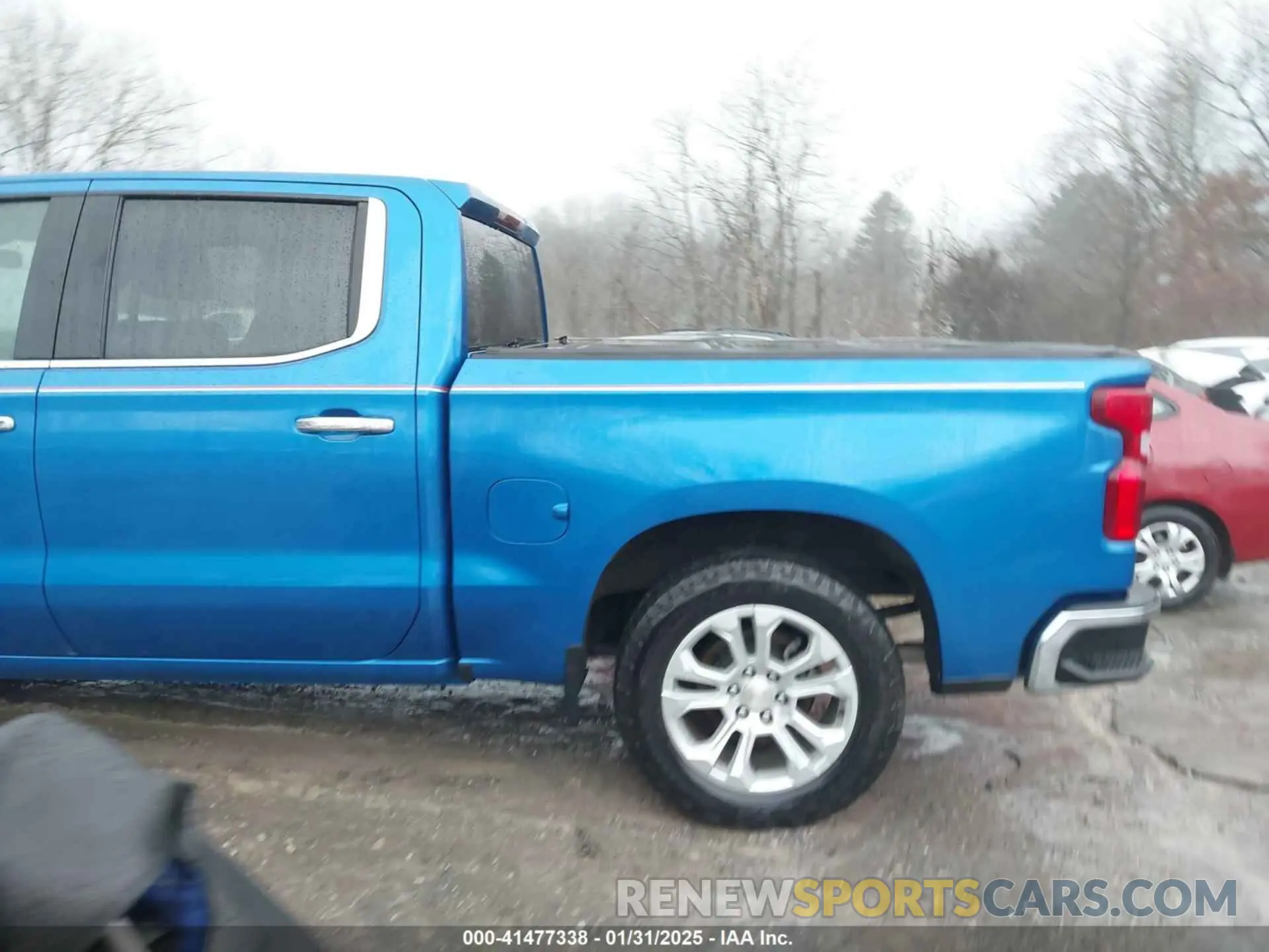 19 Photograph of a damaged car 1GCUDGED7NZ555928 CHEVROLET SILVERADO 1500 2022