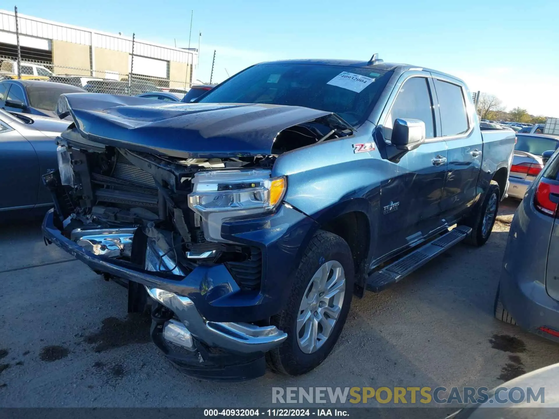 2 Фотография поврежденного автомобиля 1GCUDGEDXNZ630296 CHEVROLET SILVERADO 1500 2022