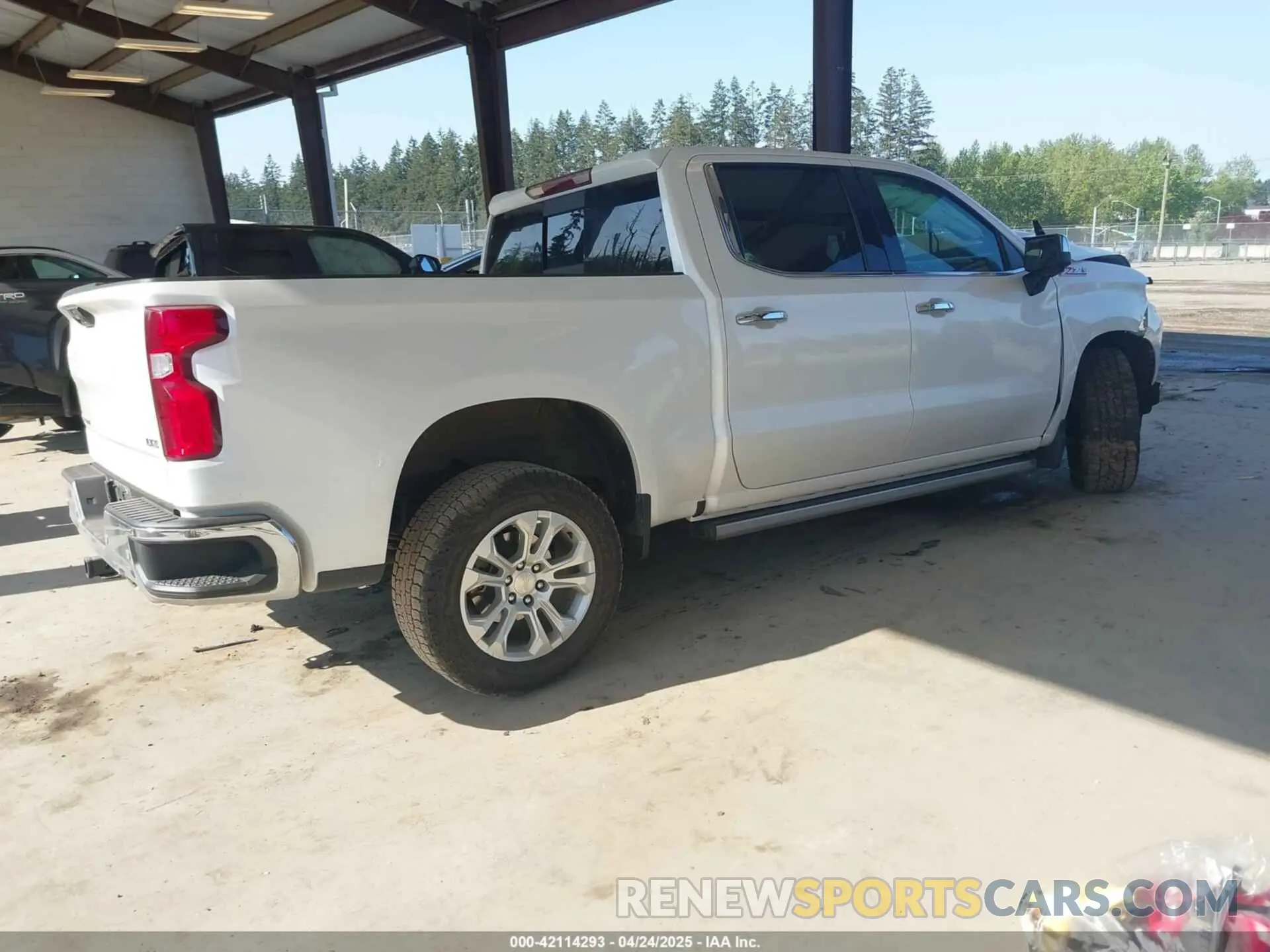 4 Фотография поврежденного автомобиля 1GCUDGEL9NZ542475 CHEVROLET SILVERADO 1500 2022