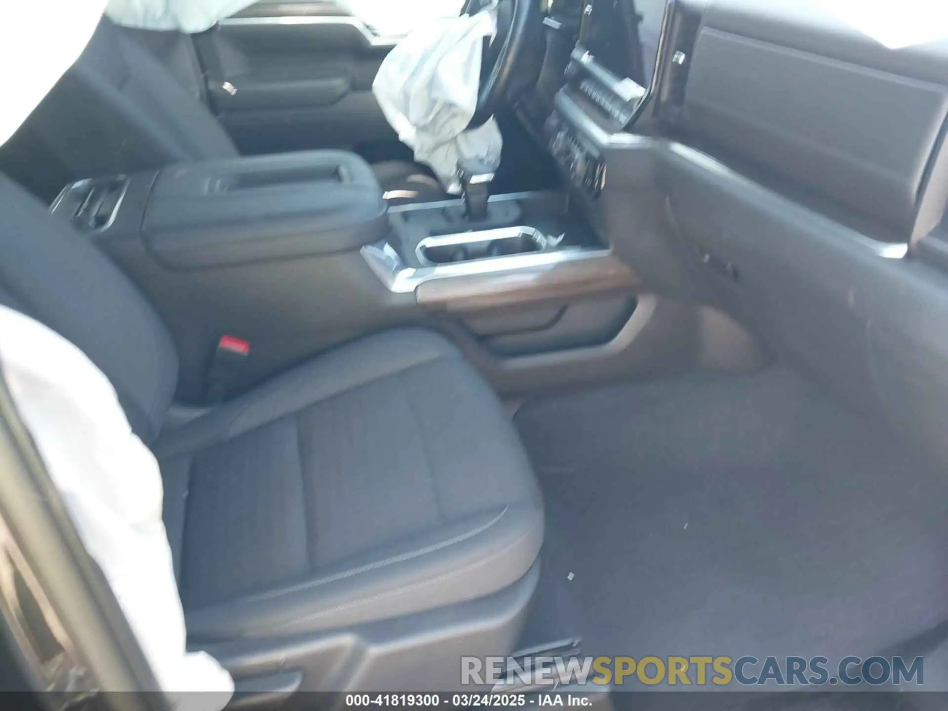 5 Photograph of a damaged car 3GCPADED4NG614504 CHEVROLET SILVERADO 1500 2022