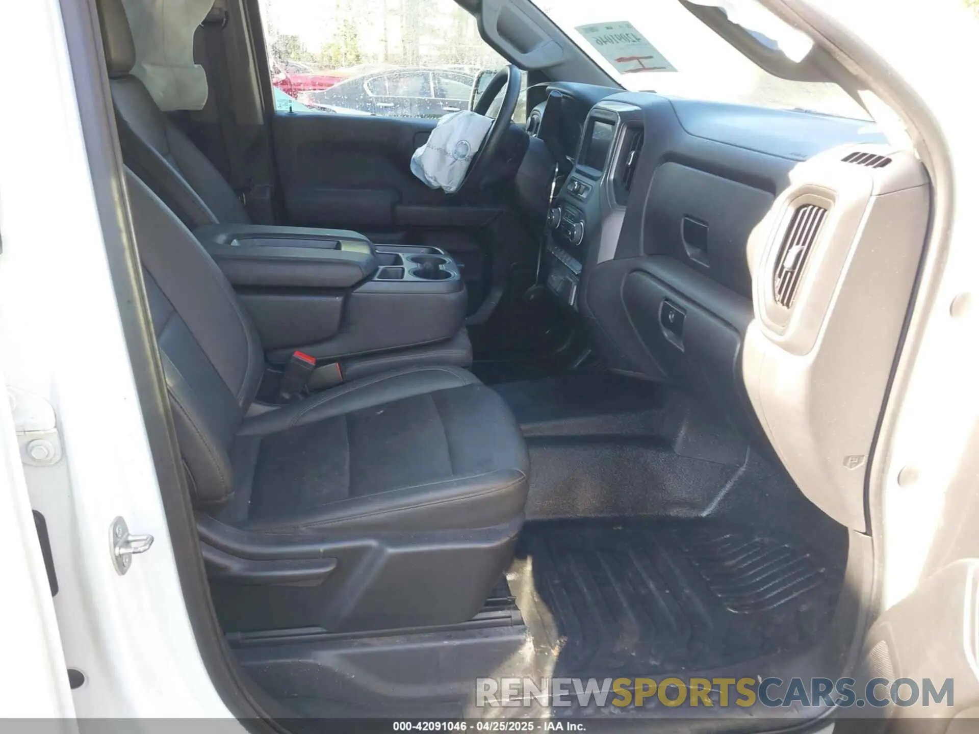 5 Photograph of a damaged car 3GCPDAEK4NG579385 CHEVROLET SILVERADO 1500 2022