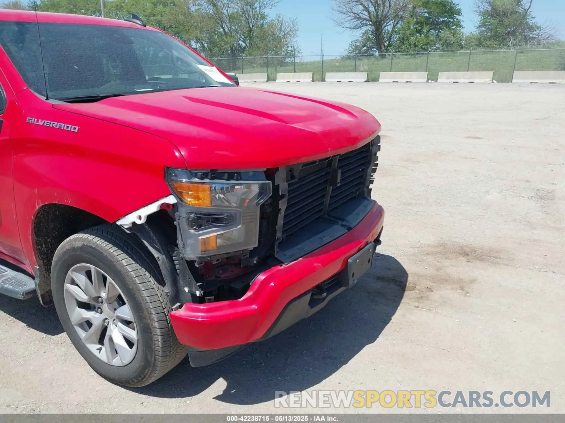 19 Photograph of a damaged car 3GCPDBEK2NG572778 CHEVROLET SILVERADO 1500 2022