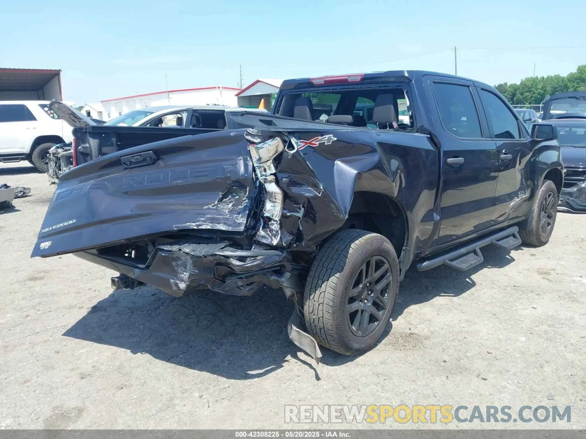 4 Photograph of a damaged car 3GCPDBEK7NG655624 CHEVROLET SILVERADO 1500 2022