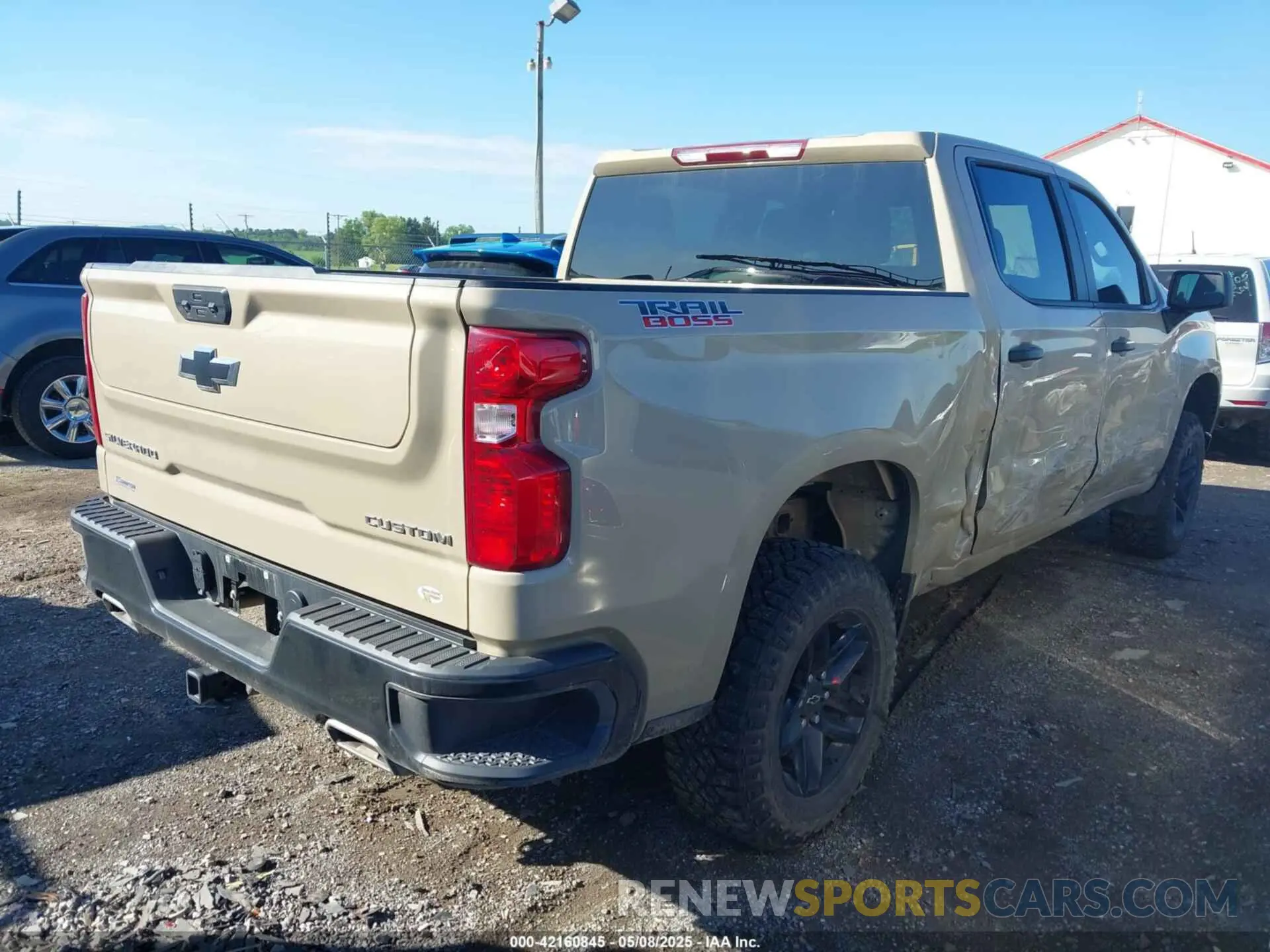 4 Photograph of a damaged car 3GCPDCED7NG682474 CHEVROLET SILVERADO 1500 2022