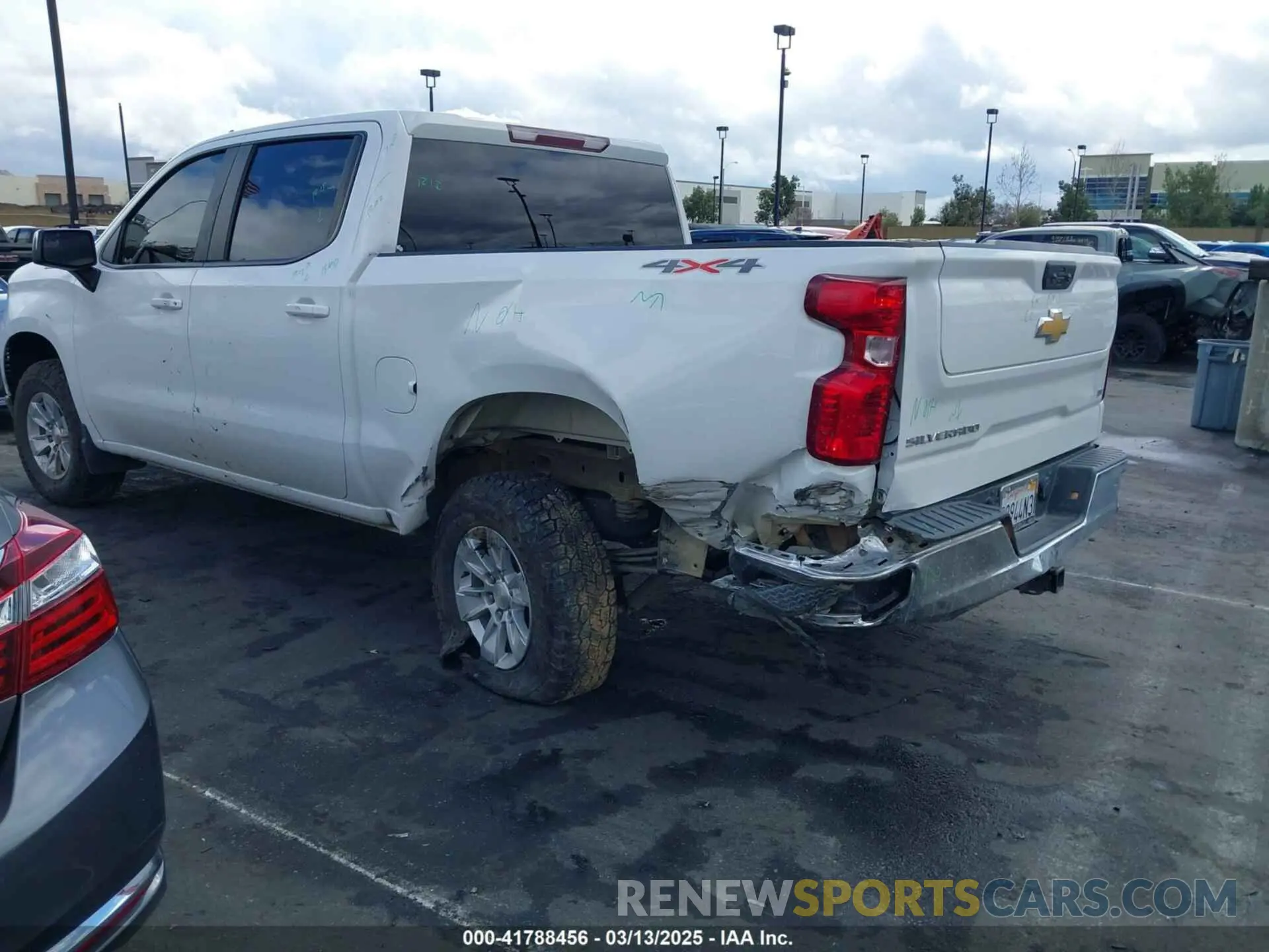 6 Фотография поврежденного автомобиля 3GCUDDED6NG573769 CHEVROLET SILVERADO 1500 2022