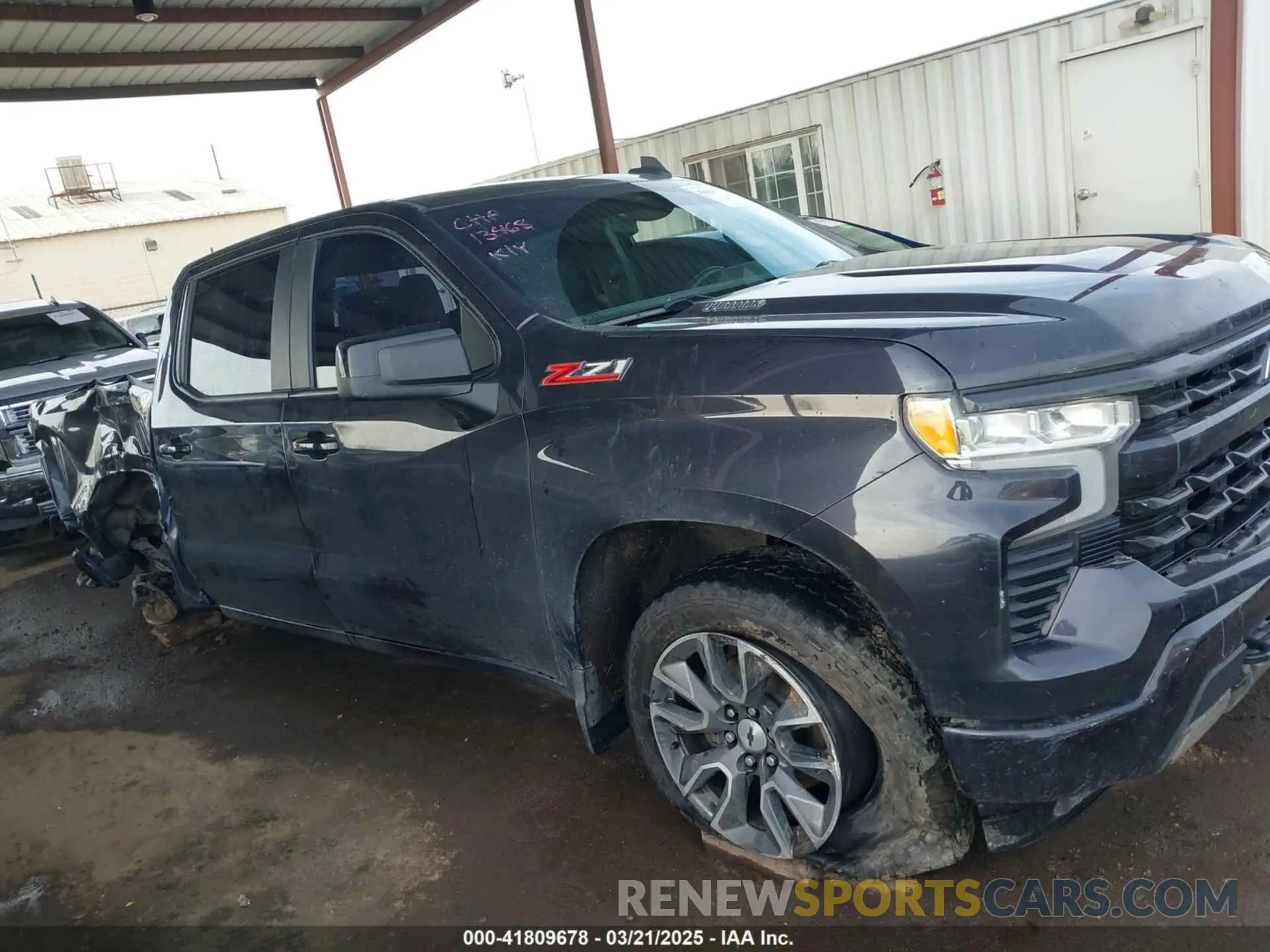 14 Photograph of a damaged car 3GCUDEETXNG583752 CHEVROLET SILVERADO 1500 2022