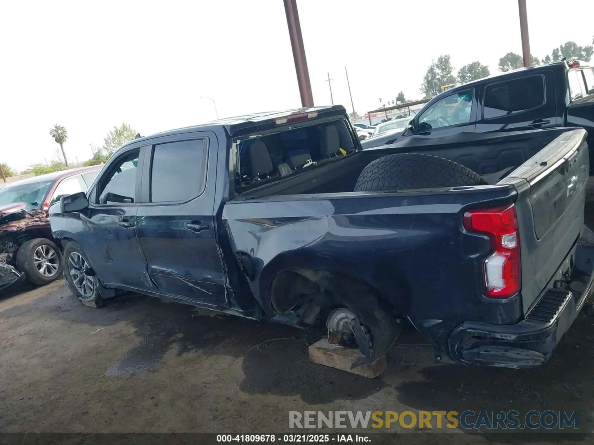 15 Photograph of a damaged car 3GCUDEETXNG583752 CHEVROLET SILVERADO 1500 2022