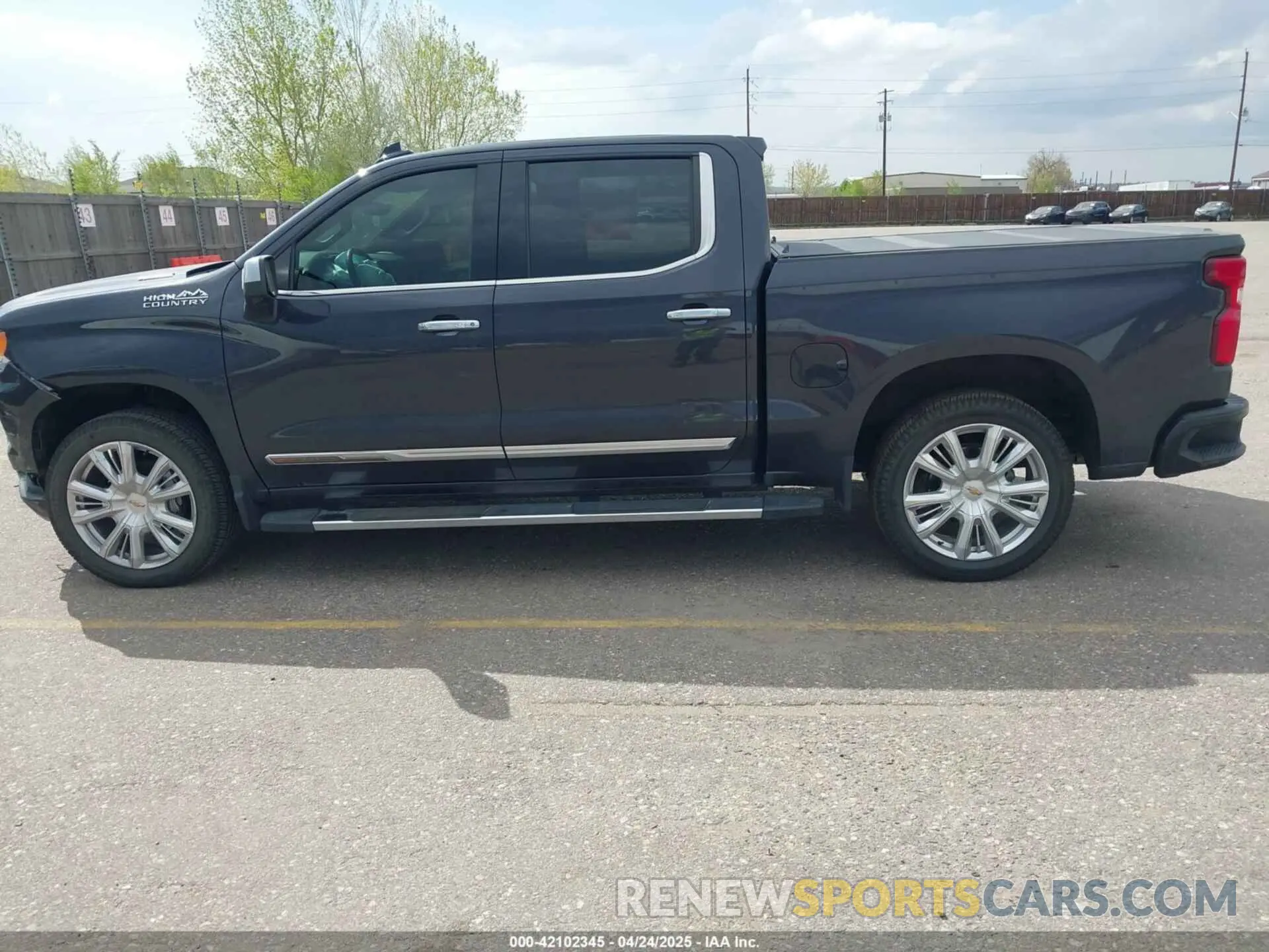 14 Photograph of a damaged car 3GCUDJET8NG690212 CHEVROLET SILVERADO 1500 2022