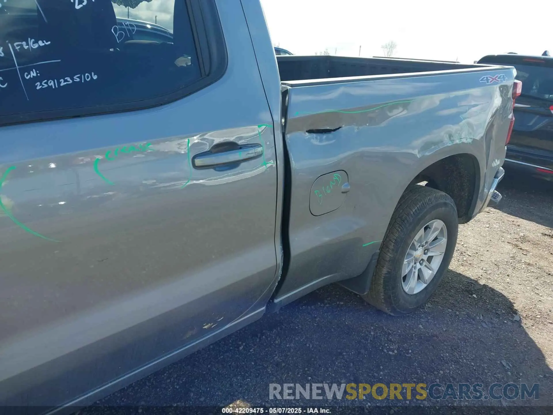 6 Photograph of a damaged car 1GCUDDED4PZ315933 CHEVROLET SILVERADO 1500 2023