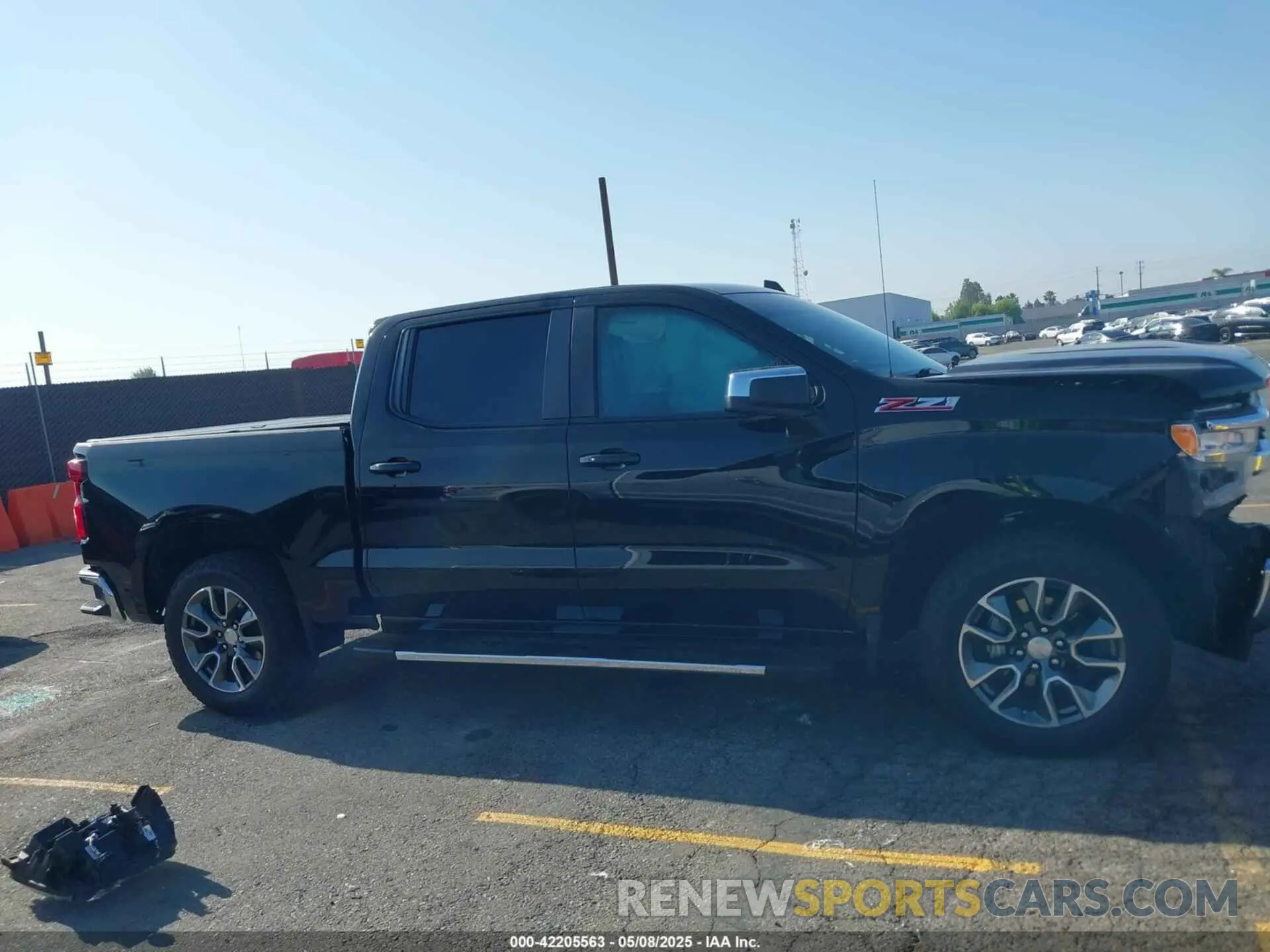 13 Фотография поврежденного автомобиля 1GCUDDED8PZ311819 CHEVROLET SILVERADO 1500 2023