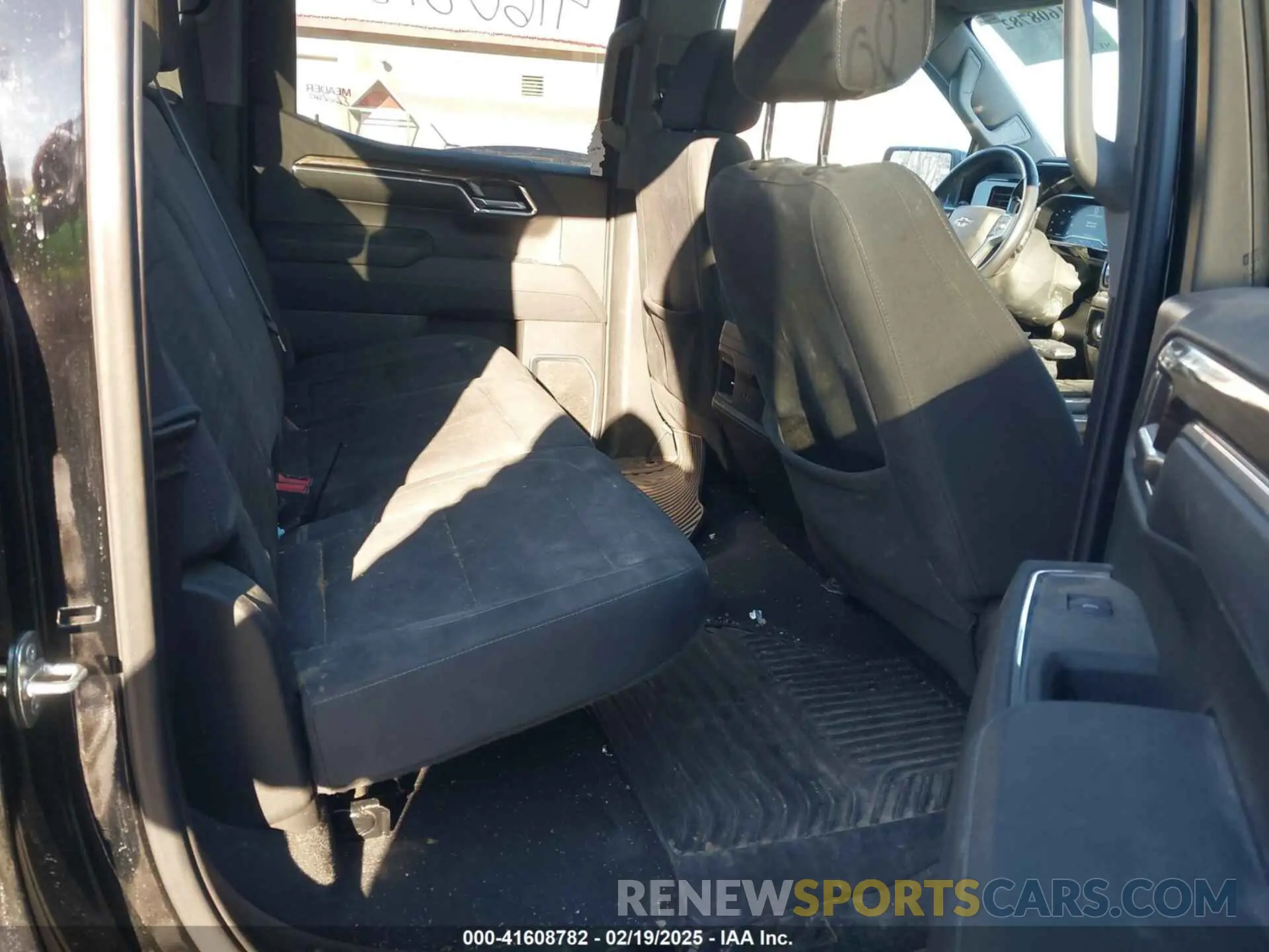 8 Фотография поврежденного автомобиля 1GCUDEE81PZ123622 CHEVROLET SILVERADO 1500 2023