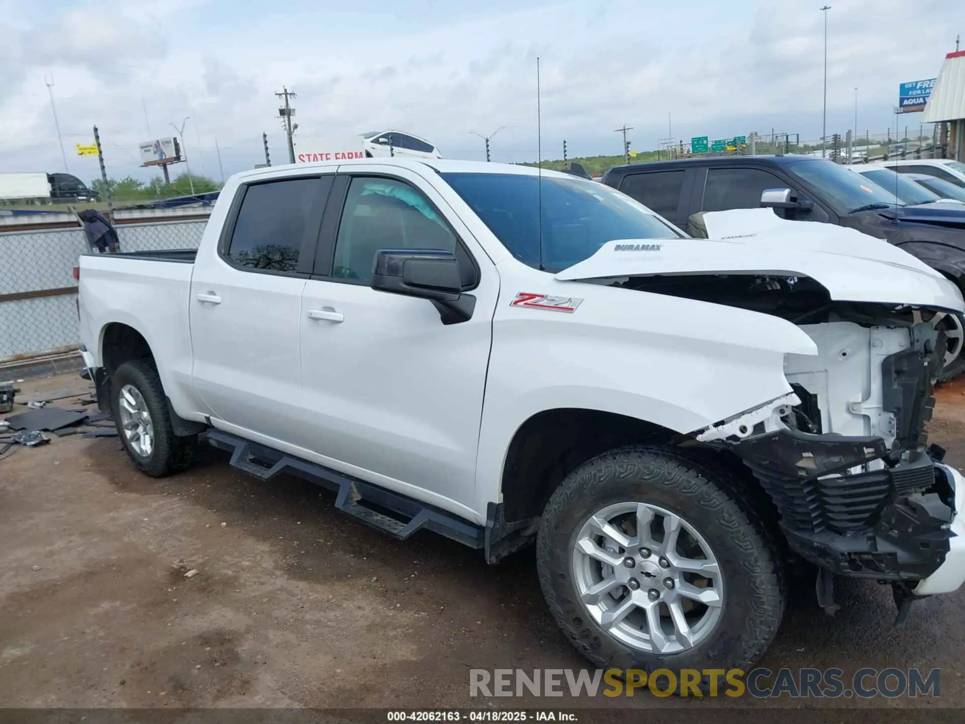 13 Фотография поврежденного автомобиля 1GCUDEE84PZ204646 CHEVROLET SILVERADO 1500 2023