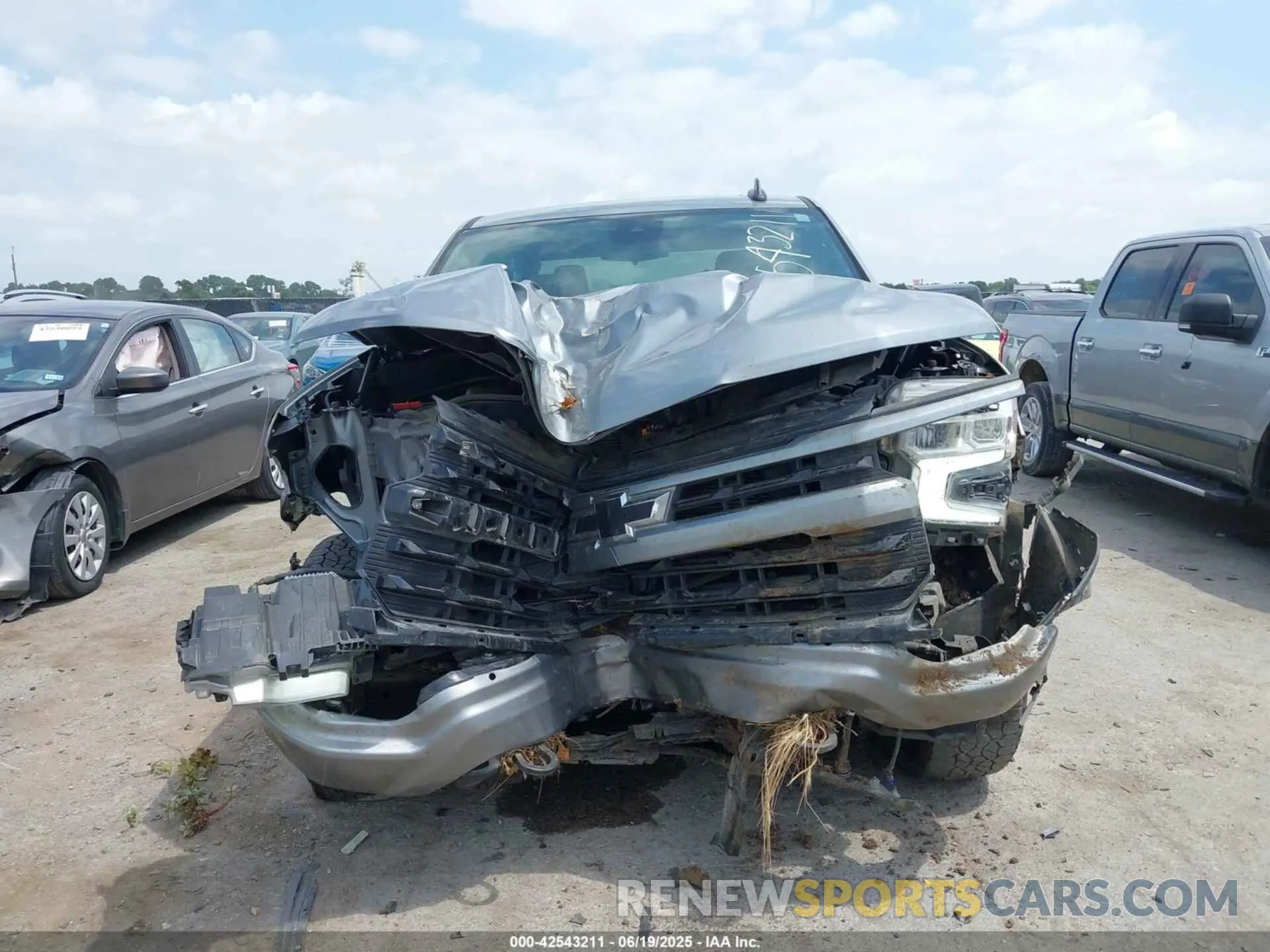 13 Photograph of a damaged car 1GCUDEE85PZ329767 CHEVROLET SILVERADO 1500 2023