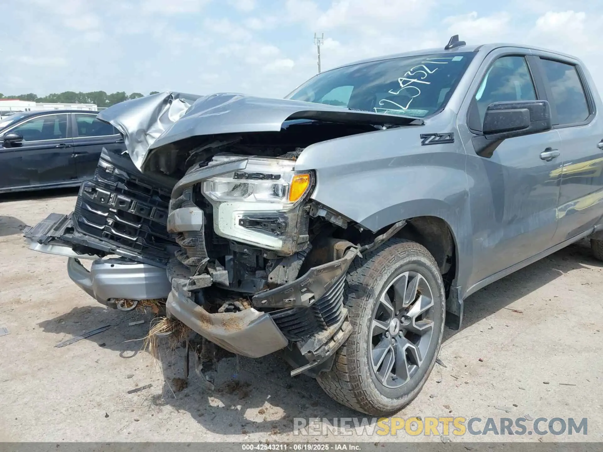 6 Photograph of a damaged car 1GCUDEE85PZ329767 CHEVROLET SILVERADO 1500 2023