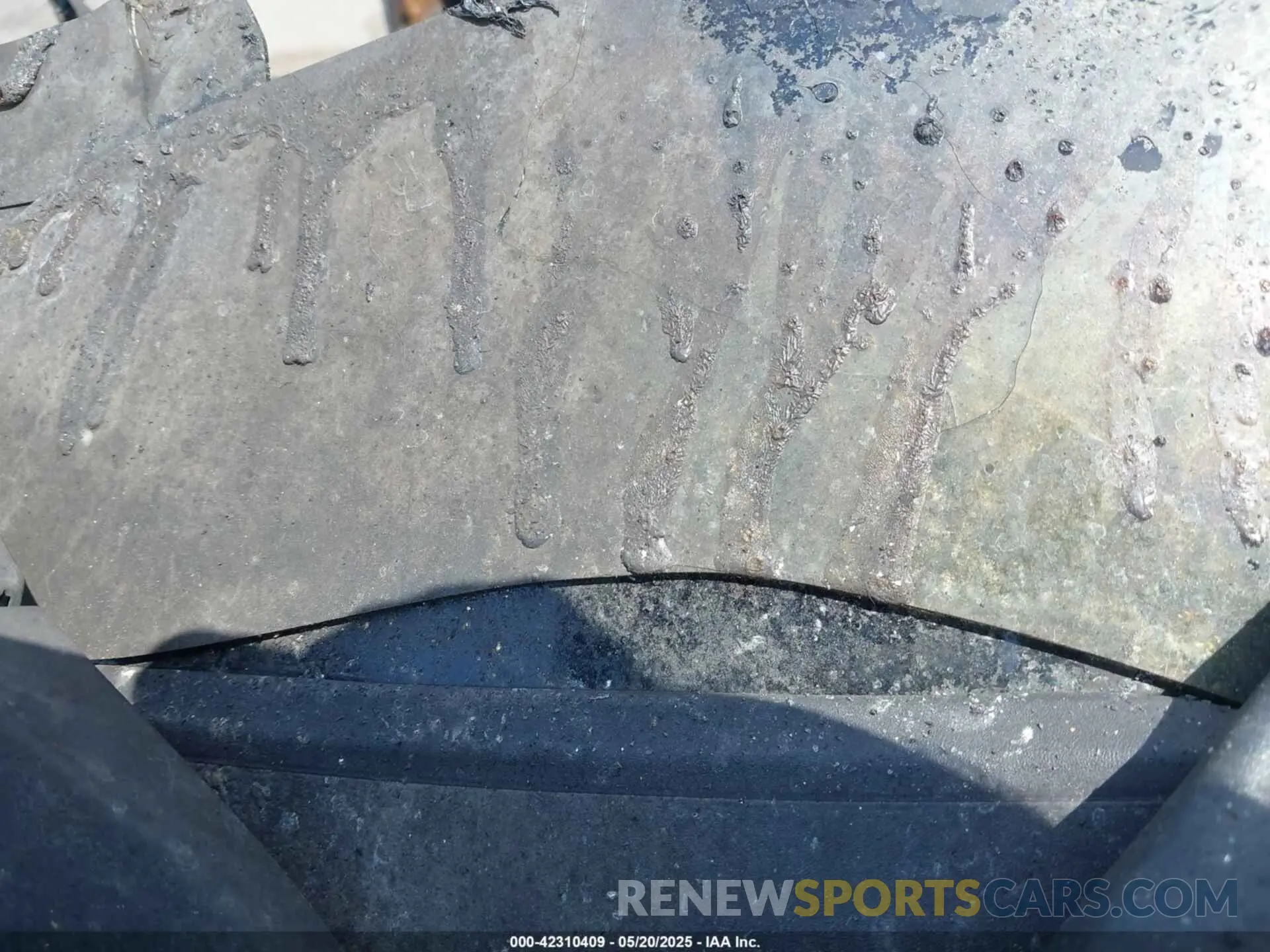 9 Photograph of a damaged car 1GCUDEE8XPZ142475 CHEVROLET SILVERADO 1500 2023