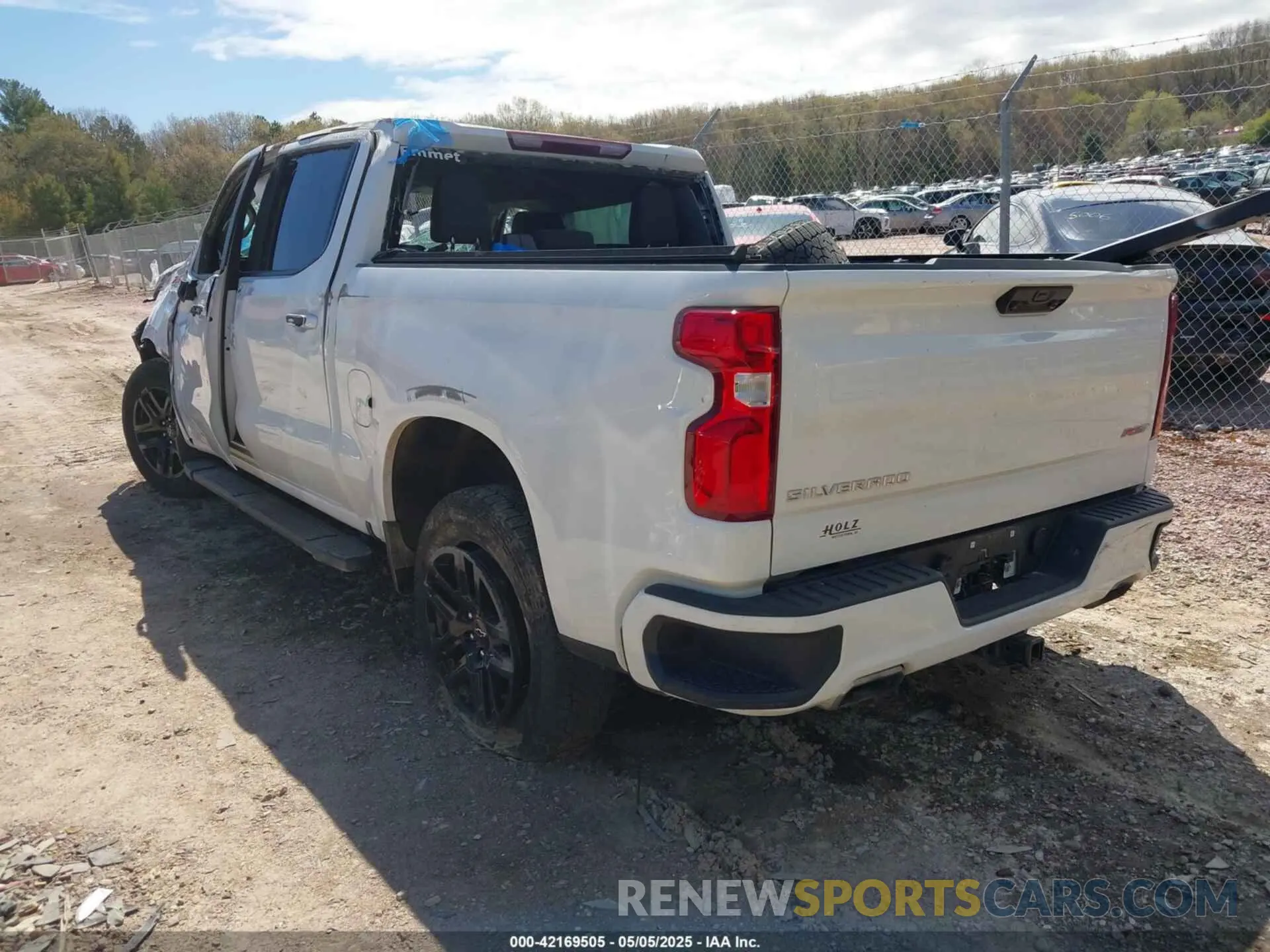 3 Photograph of a damaged car 1GCUDEED4PZ126267 CHEVROLET SILVERADO 1500 2023