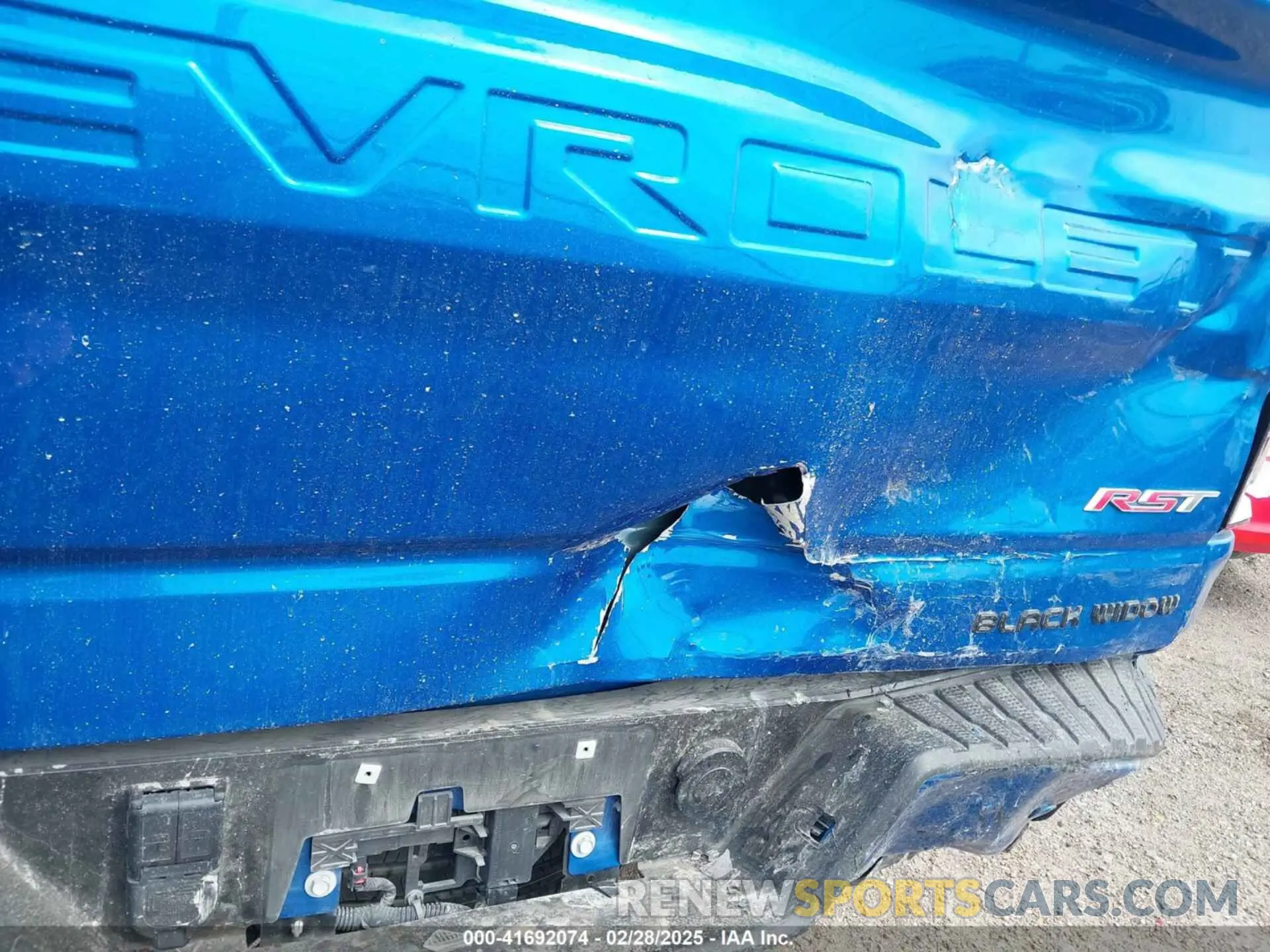 6 Photograph of a damaged car 1GCUDEED4PZ279926 CHEVROLET SILVERADO 1500 2023