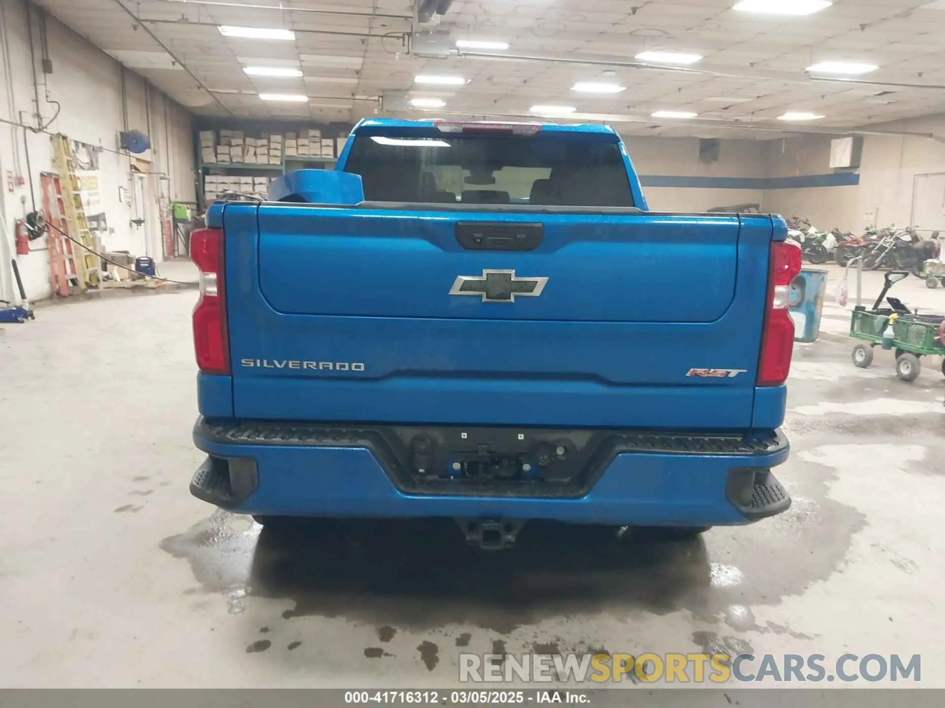 16 Photograph of a damaged car 1GCUDEED7PZ110340 CHEVROLET SILVERADO 1500 2023