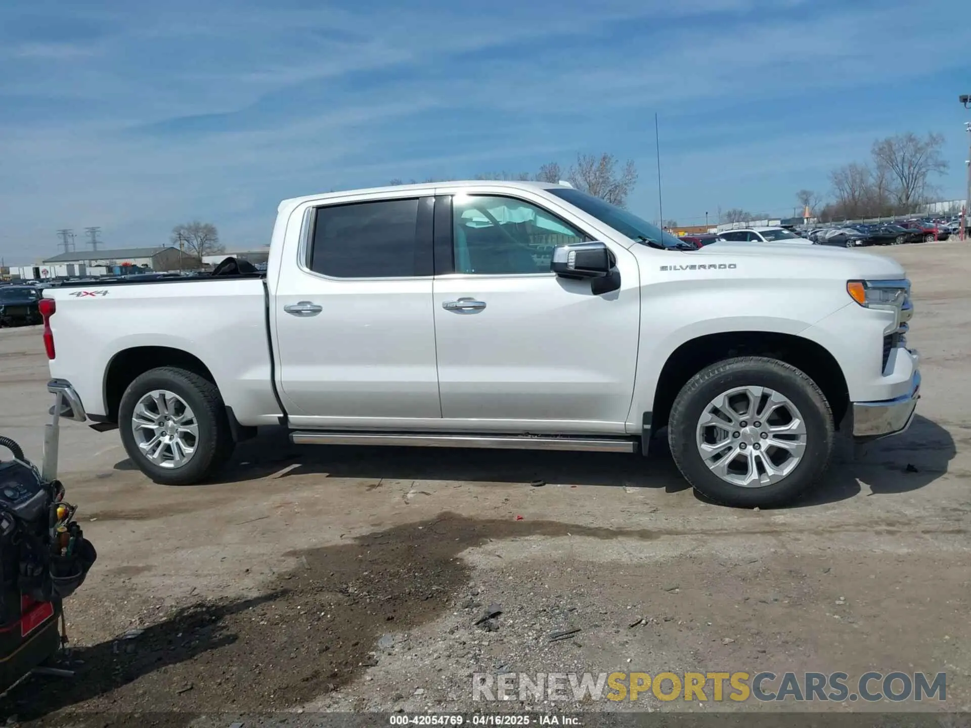 13 Photograph of a damaged car 1GCUDGEDXPZ127242 CHEVROLET SILVERADO 1500 2023