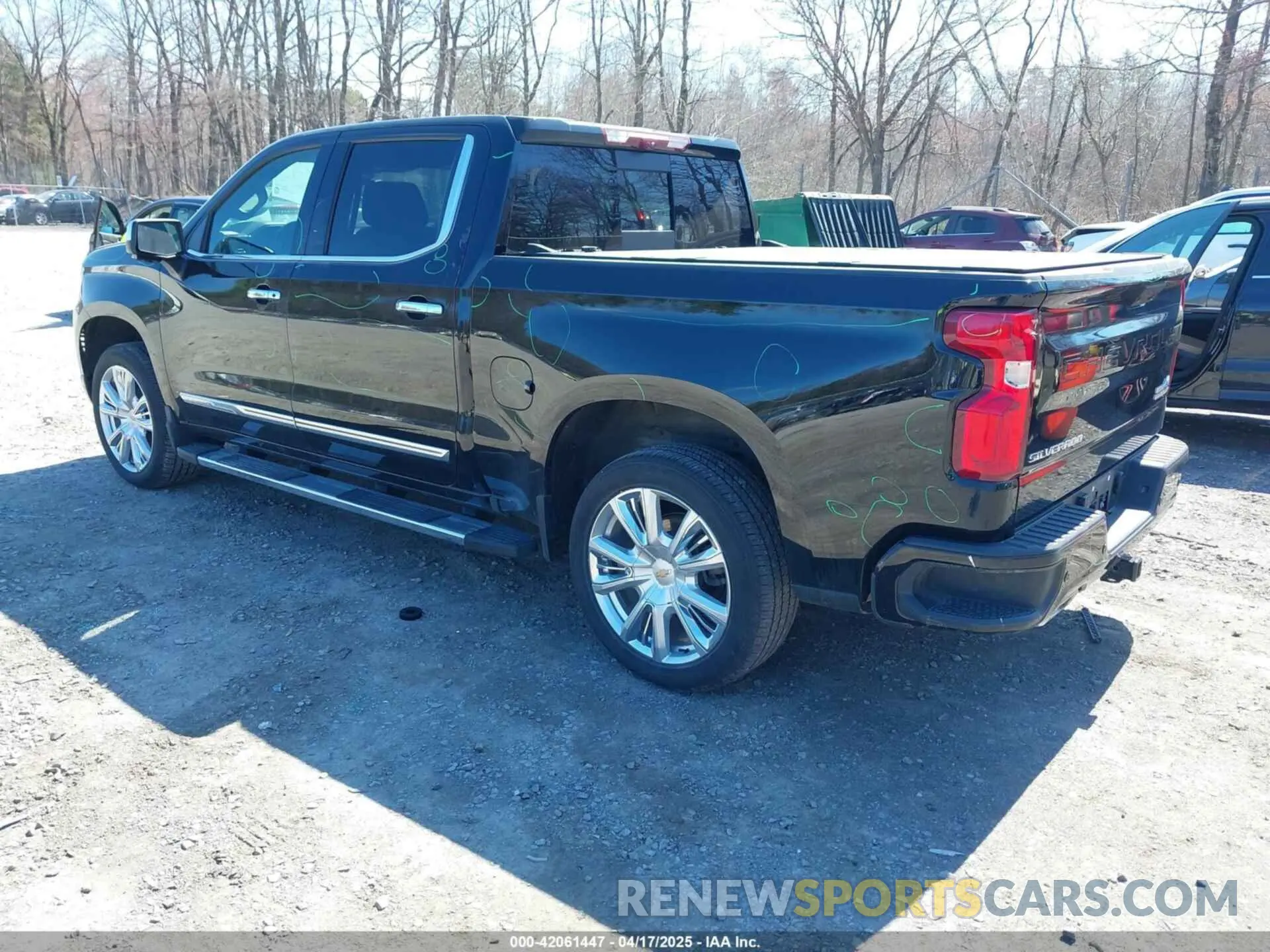 3 Фотография поврежденного автомобиля 1GCUDJE82PZ244782 CHEVROLET SILVERADO 1500 2023