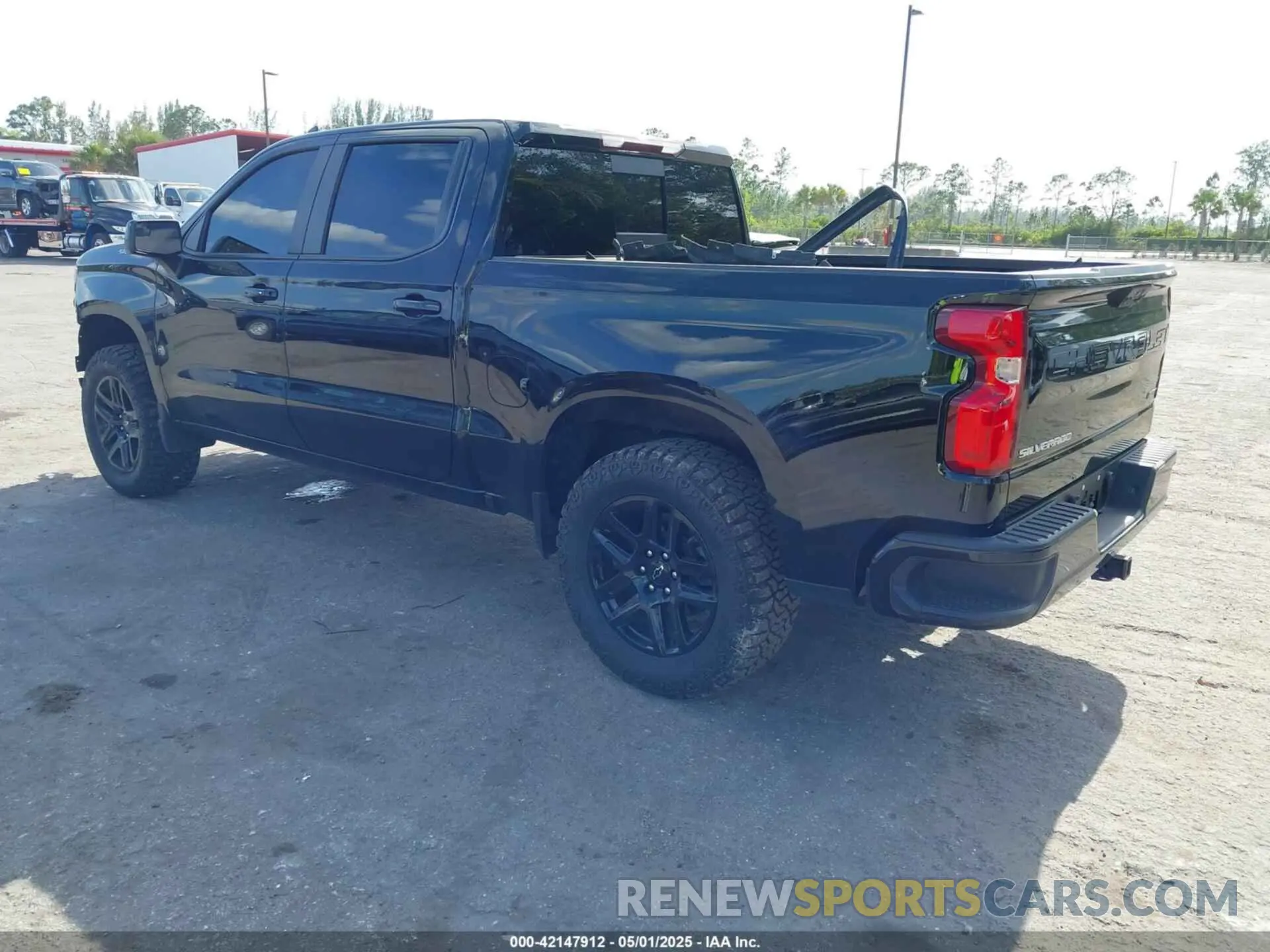 3 Фотография поврежденного автомобиля 2GCPADED5P1154457 CHEVROLET SILVERADO 1500 2023