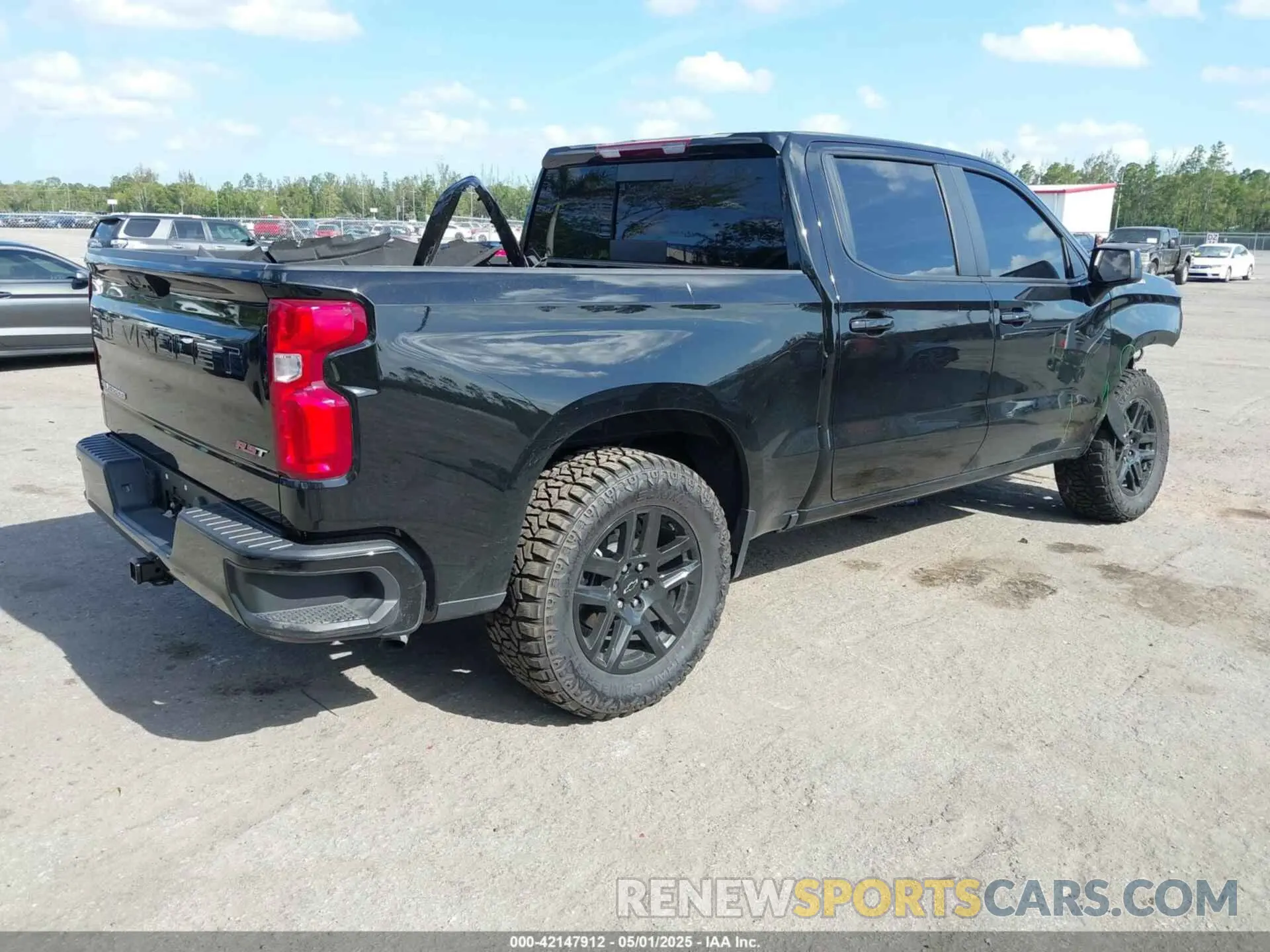 4 Фотография поврежденного автомобиля 2GCPADED5P1154457 CHEVROLET SILVERADO 1500 2023