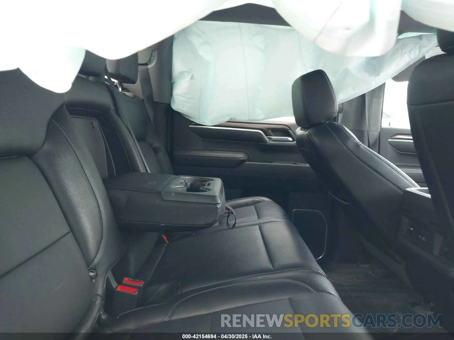 8 Фотография поврежденного автомобиля 2GCUDDED8P1140935 CHEVROLET SILVERADO 1500 2023