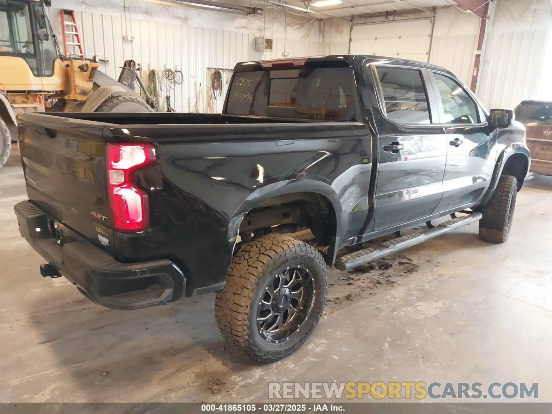 4 Фотография поврежденного автомобиля 3GCUDEELXPG284443 CHEVROLET SILVERADO 1500 2023