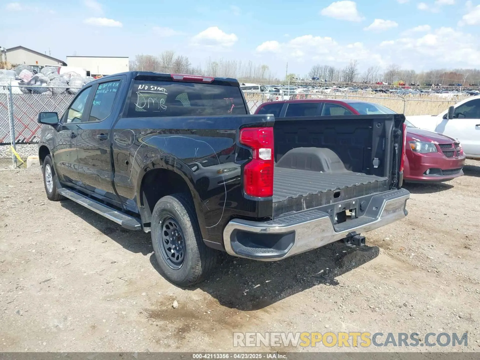 3 Фотография поврежденного автомобиля 1GCPACEK4RZ184083 CHEVROLET SILVERADO 1500 2024