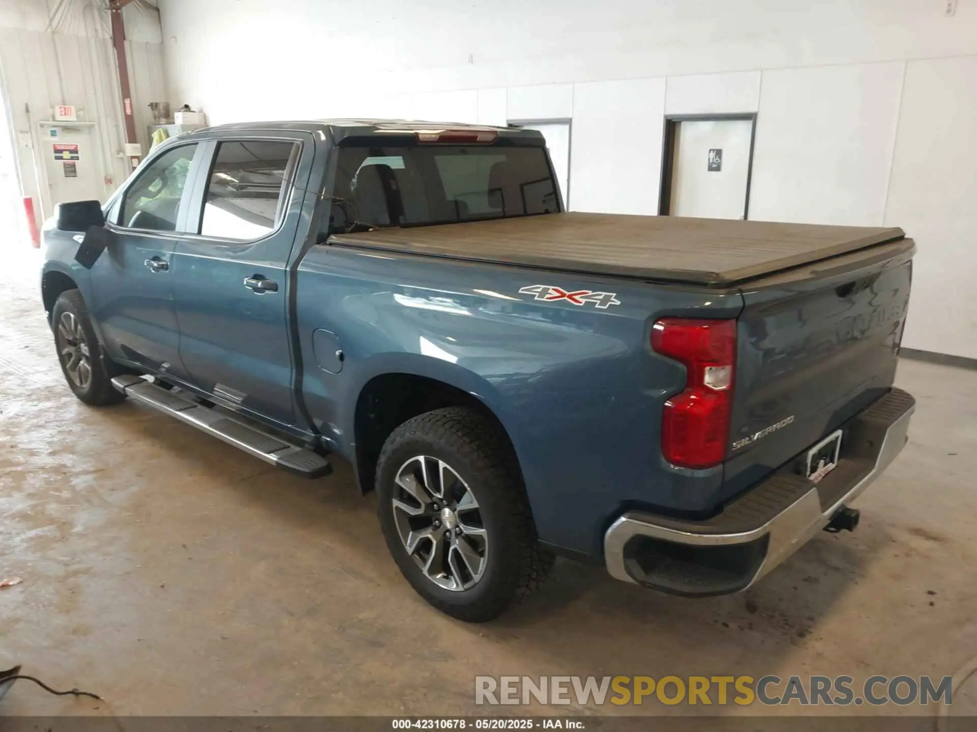 3 Photograph of a damaged car 1GCPDKEK0RZ294212 CHEVROLET SILVERADO 1500 2024