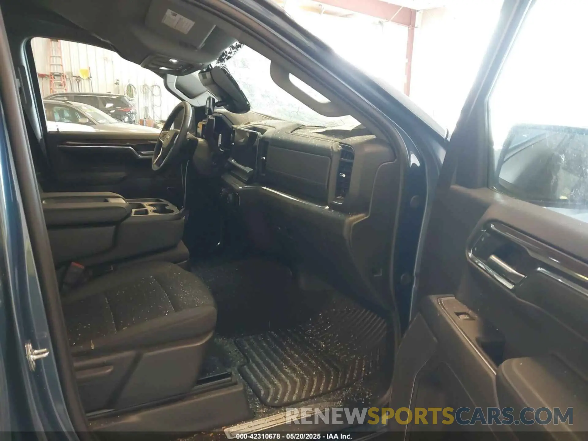 5 Photograph of a damaged car 1GCPDKEK0RZ294212 CHEVROLET SILVERADO 1500 2024