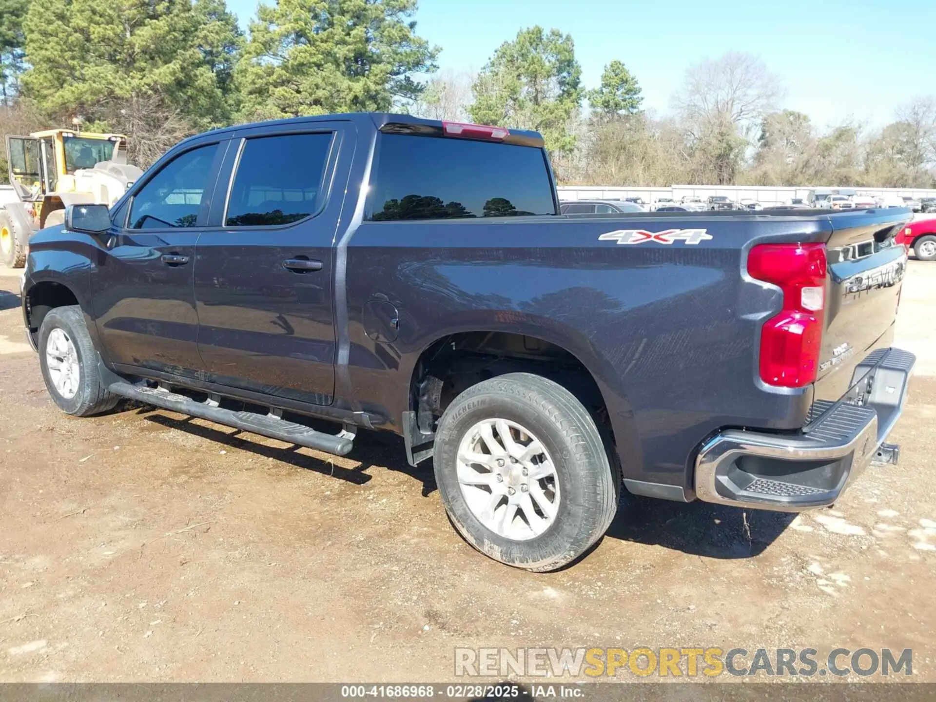 3 Фотография поврежденного автомобиля 1GCPDKEK1RZ112047 CHEVROLET SILVERADO 1500 2024