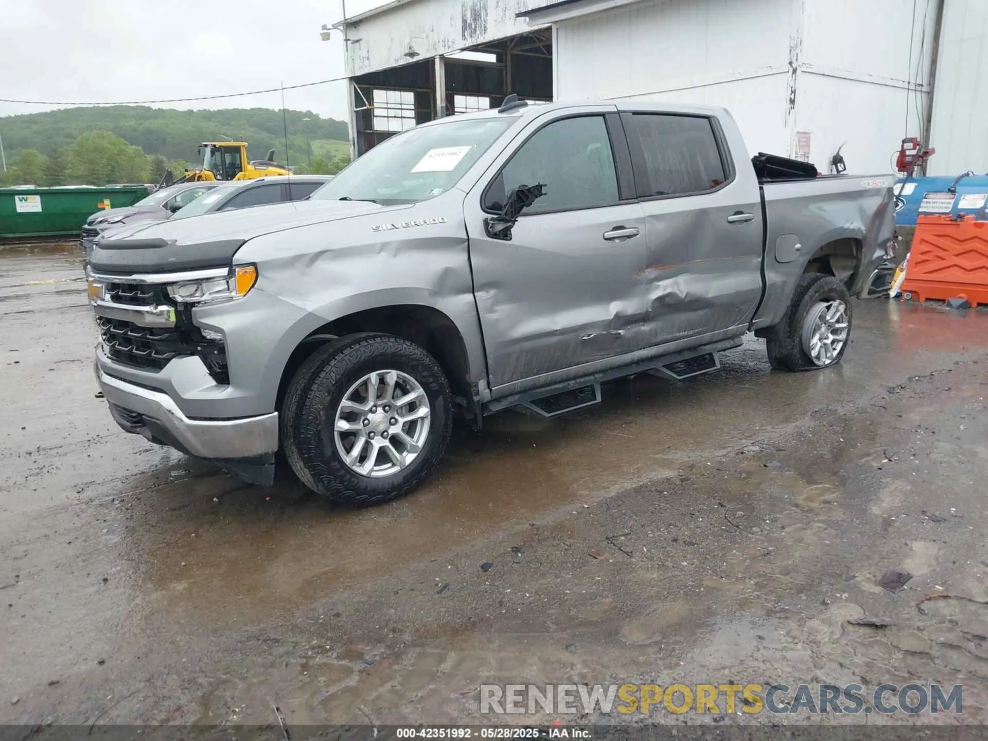 2 Photograph of a damaged car 1GCPDKEK2RZ112610 CHEVROLET SILVERADO 1500 2024