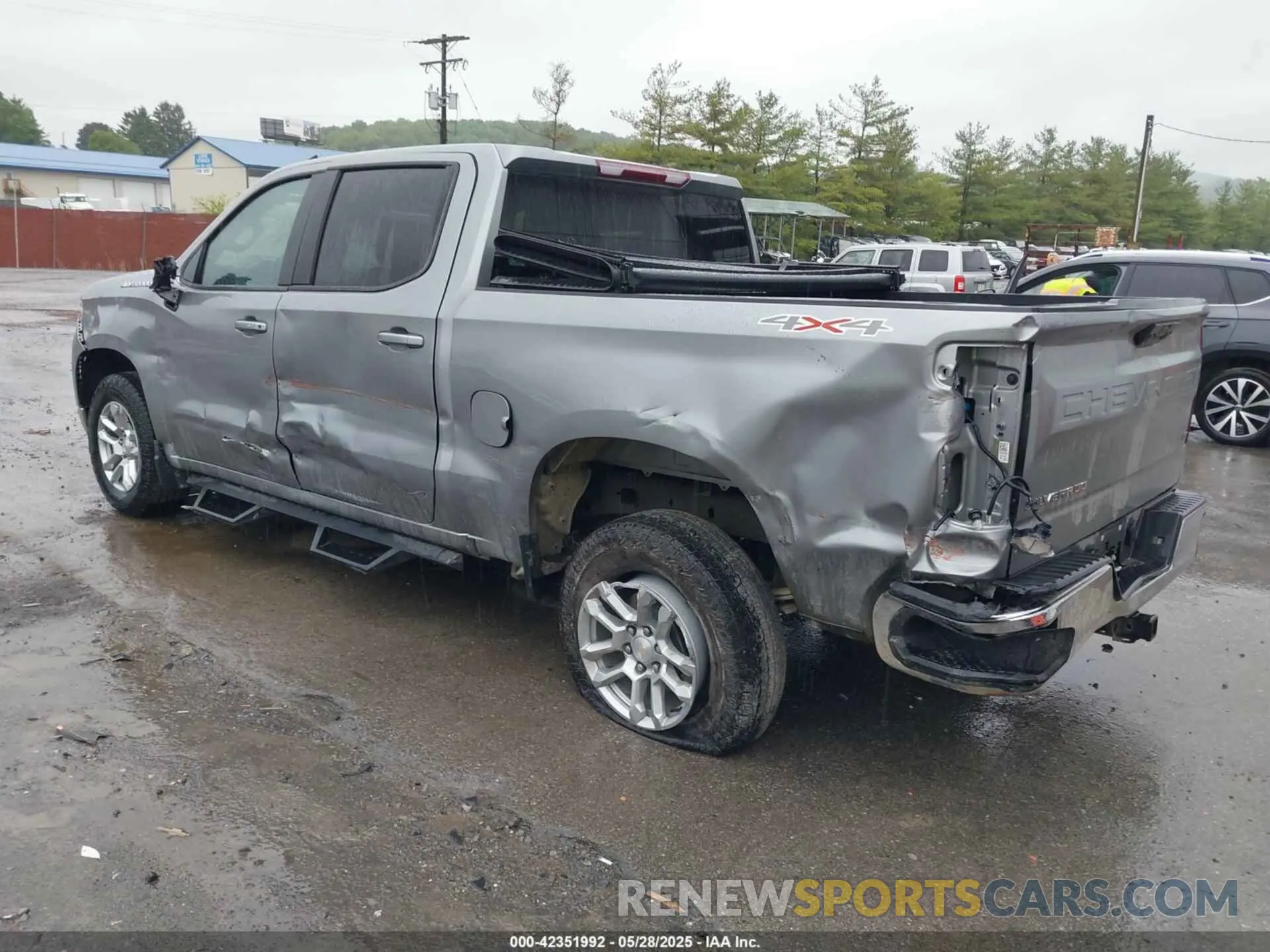 3 Photograph of a damaged car 1GCPDKEK2RZ112610 CHEVROLET SILVERADO 1500 2024