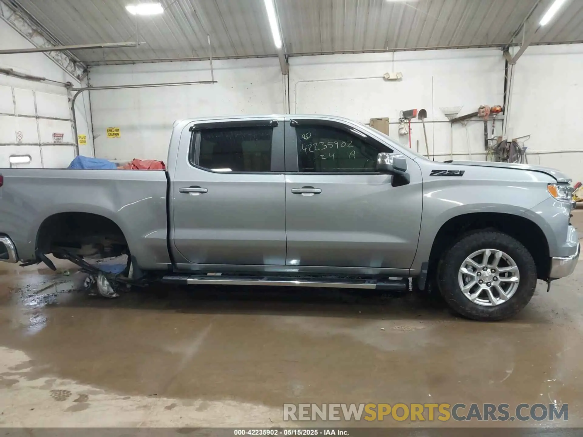 13 Фотография поврежденного автомобиля 1GCUDDED3RZ112731 CHEVROLET SILVERADO 1500 2024