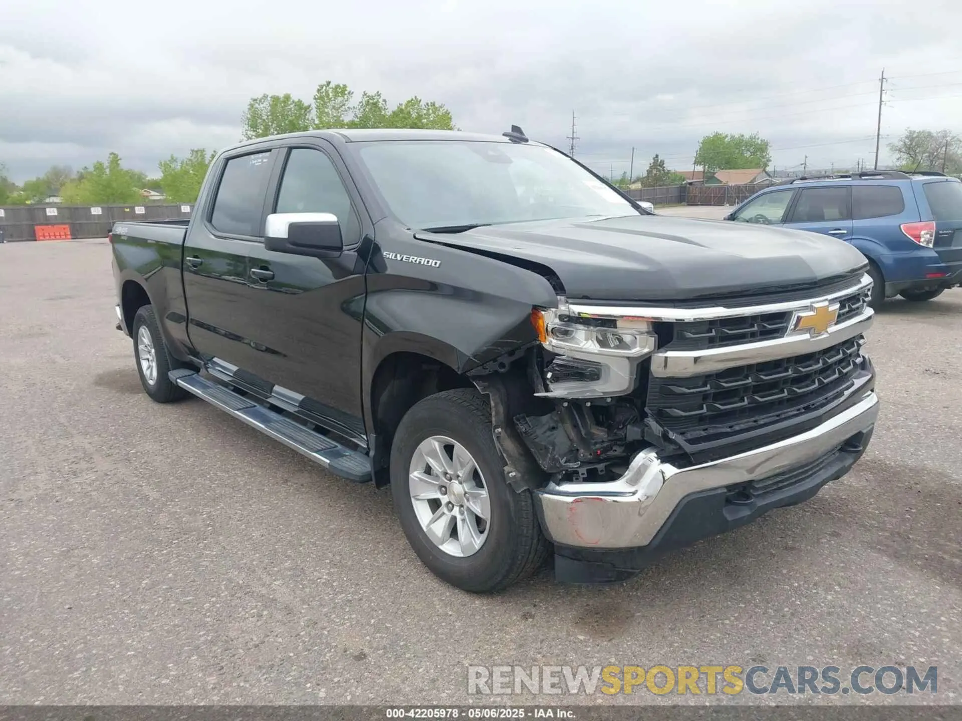 1 Фотография поврежденного автомобиля 1GCUDDED7RZ175394 CHEVROLET SILVERADO 1500 2024