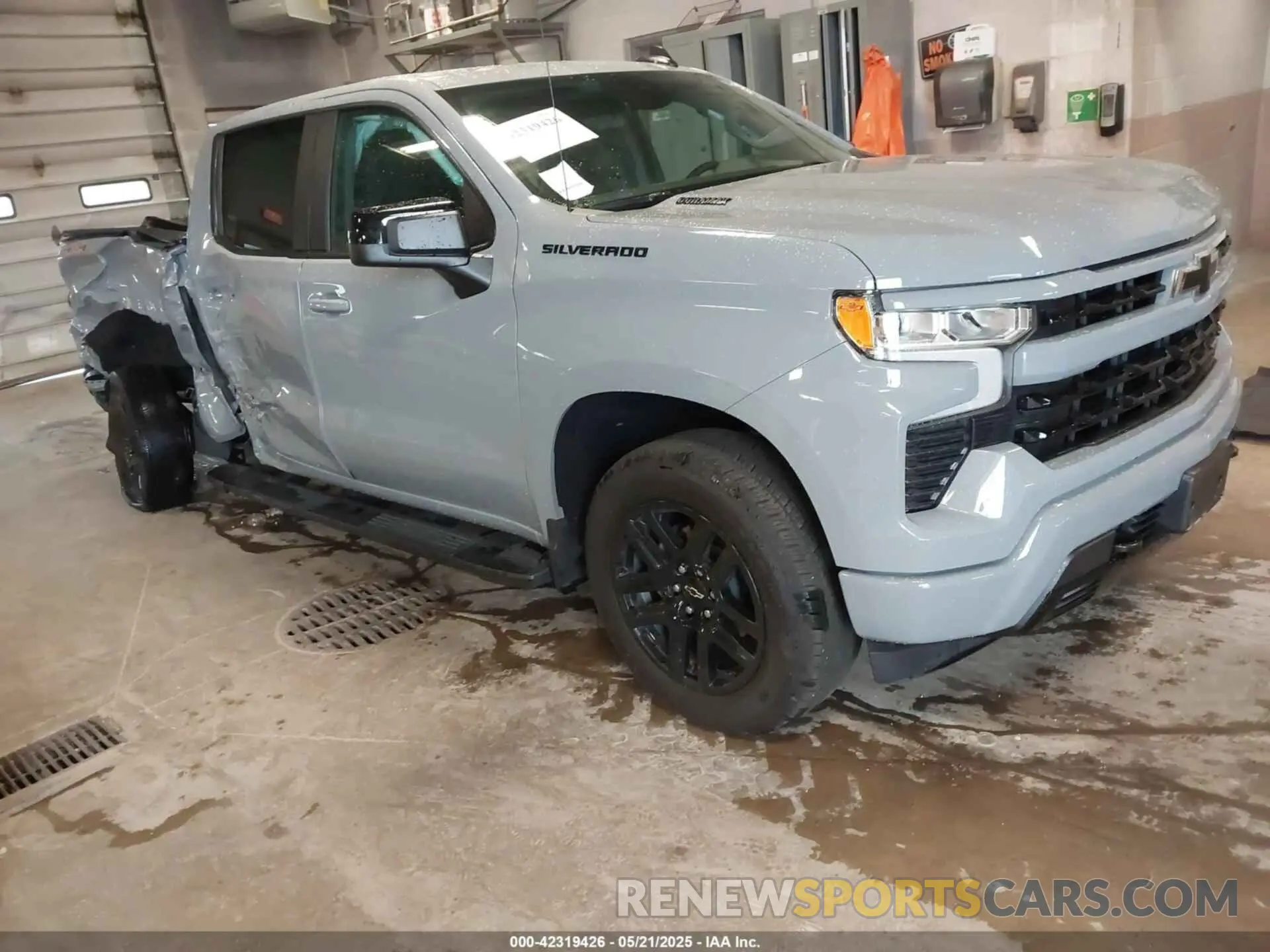 1 Фотография поврежденного автомобиля 1GCUDEE86RZ406472 CHEVROLET SILVERADO 1500 2024
