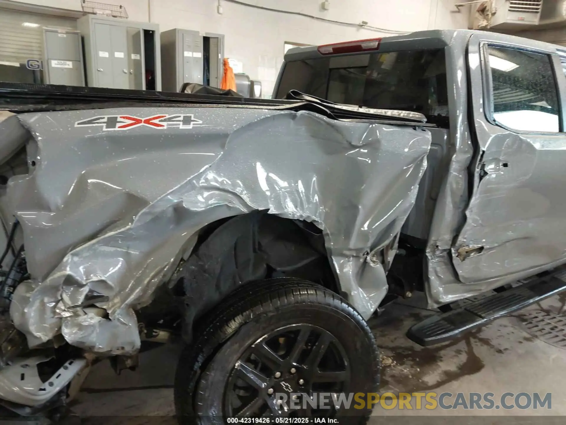 6 Фотография поврежденного автомобиля 1GCUDEE86RZ406472 CHEVROLET SILVERADO 1500 2024