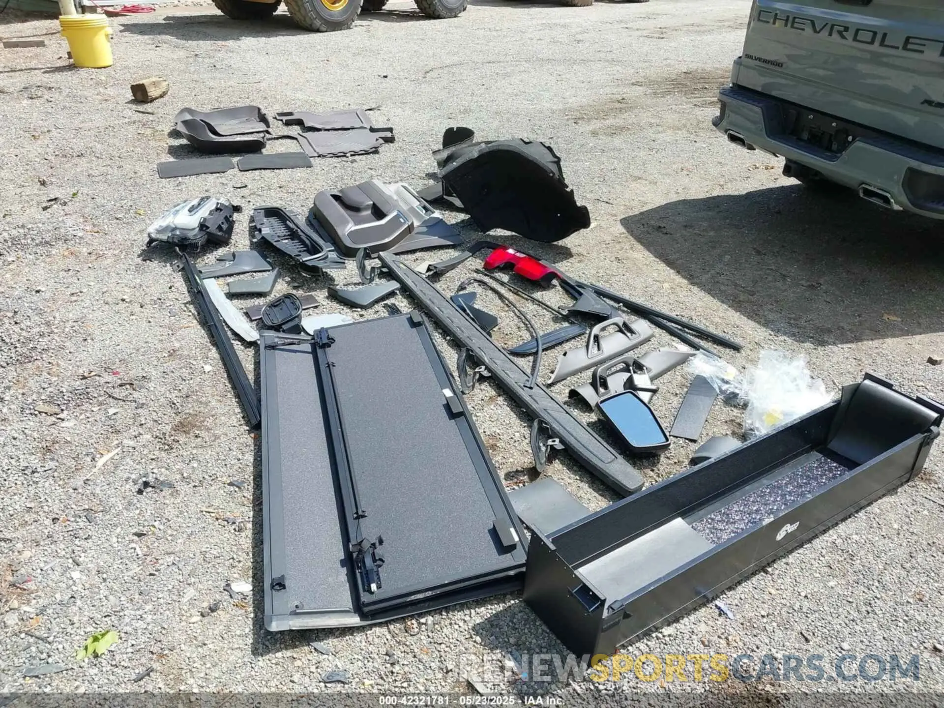 12 Фотография поврежденного автомобиля 1GCUDEE87RZ193564 CHEVROLET SILVERADO 1500 2024