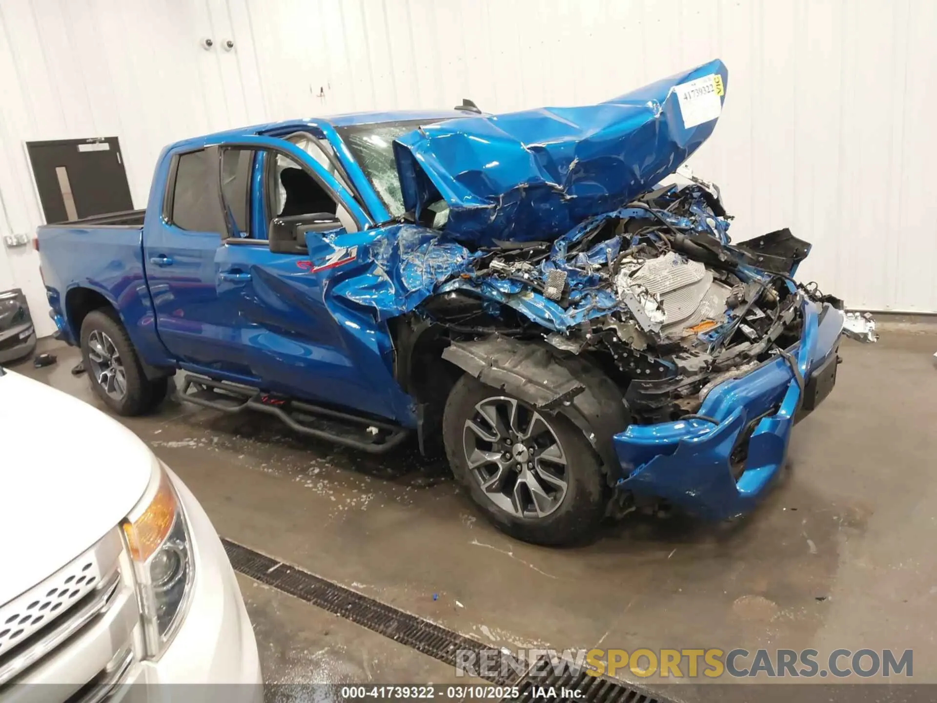 1 Photograph of a damaged car 1GCUDEED5RZ130900 CHEVROLET SILVERADO 1500 2024