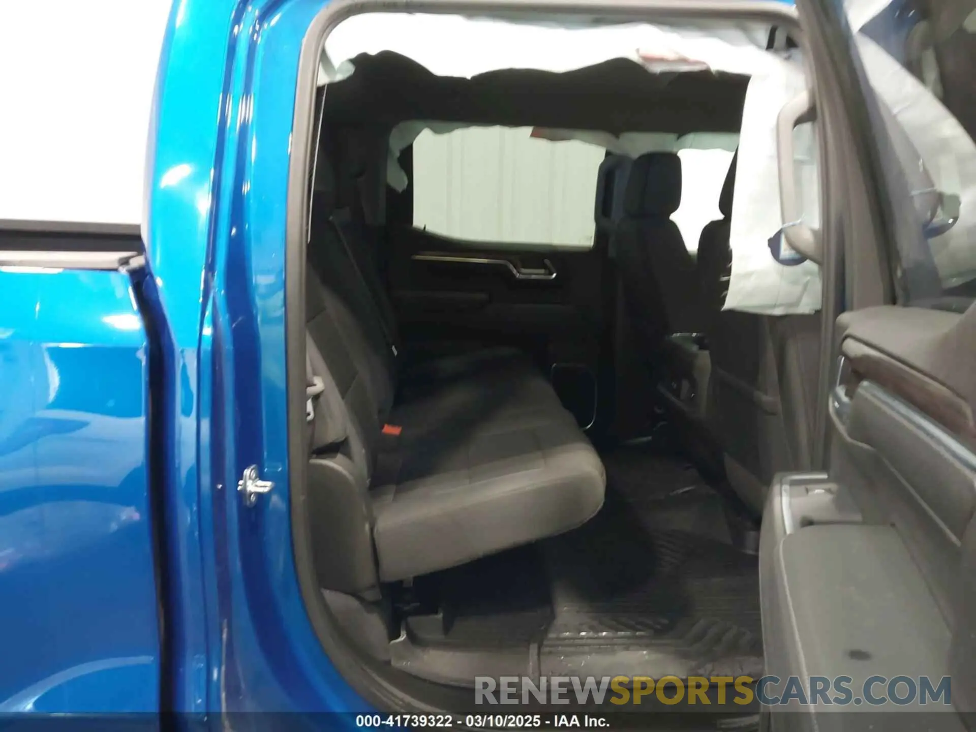 8 Photograph of a damaged car 1GCUDEED5RZ130900 CHEVROLET SILVERADO 1500 2024