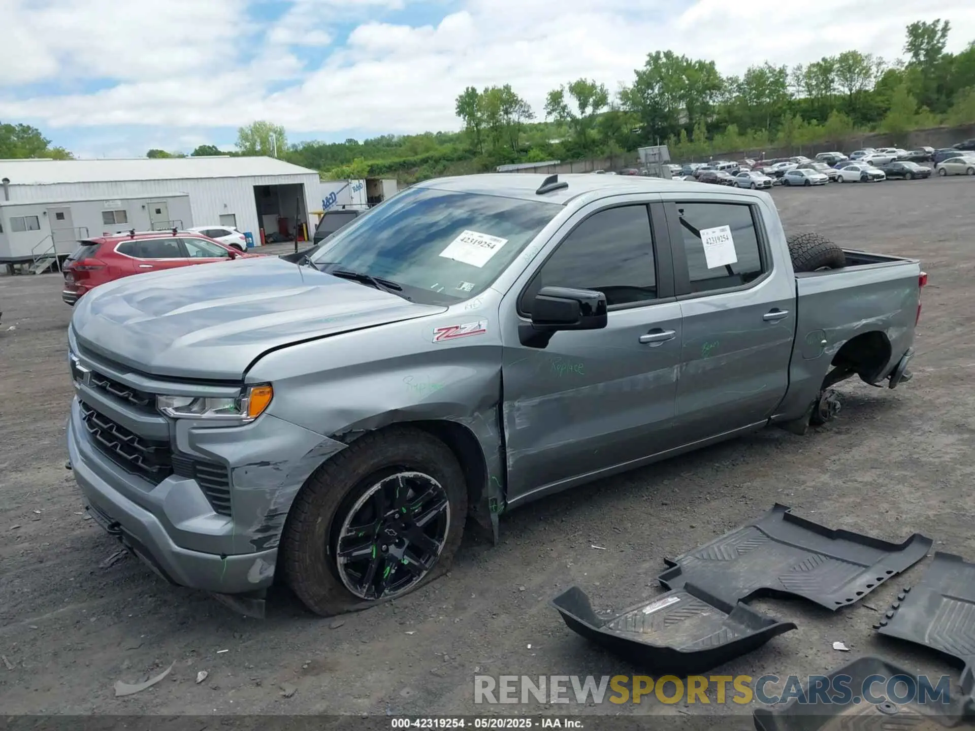 2 Photograph of a damaged car 2GCUDEED7R1274179 CHEVROLET SILVERADO 1500 2024