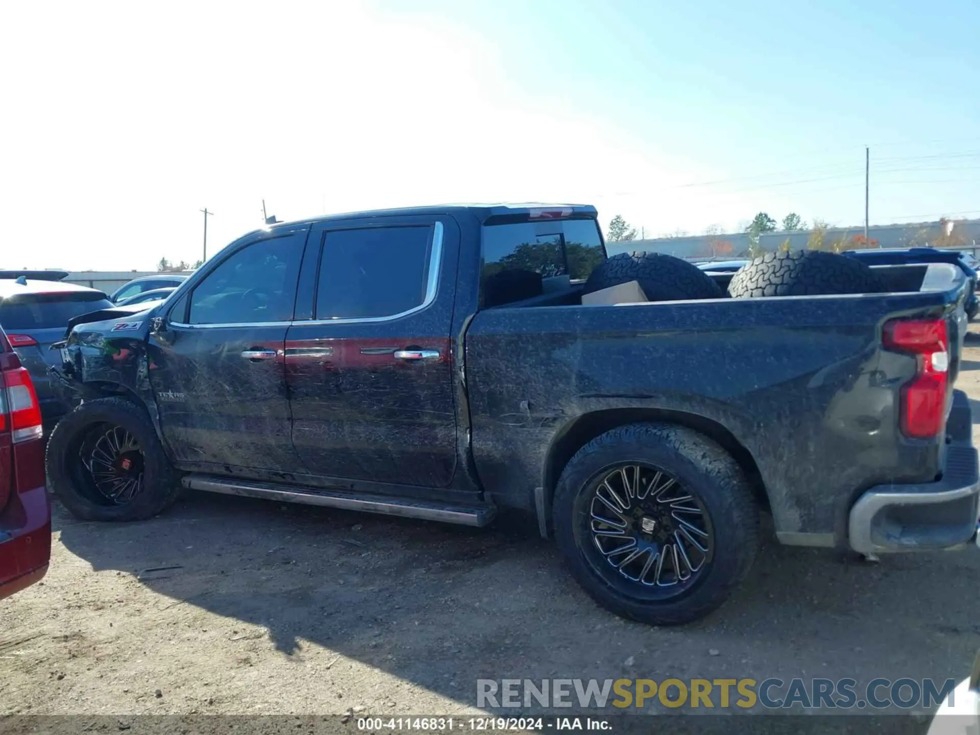 14 Фотография поврежденного автомобиля 2GCUDGED1R1146211 CHEVROLET SILVERADO 1500 2024