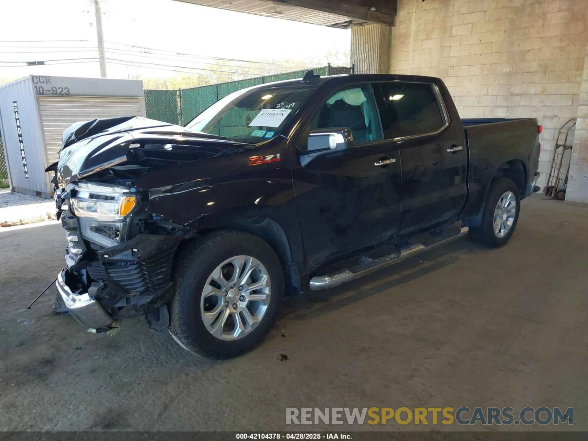 2 Фотография поврежденного автомобиля 2GCUDGED7R1249892 CHEVROLET SILVERADO 1500 2024