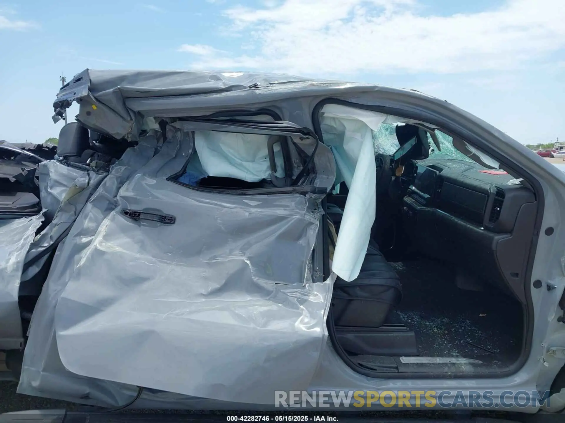 12 Photograph of a damaged car 3GCPADEK5RG276874 CHEVROLET SILVERADO 1500 2024